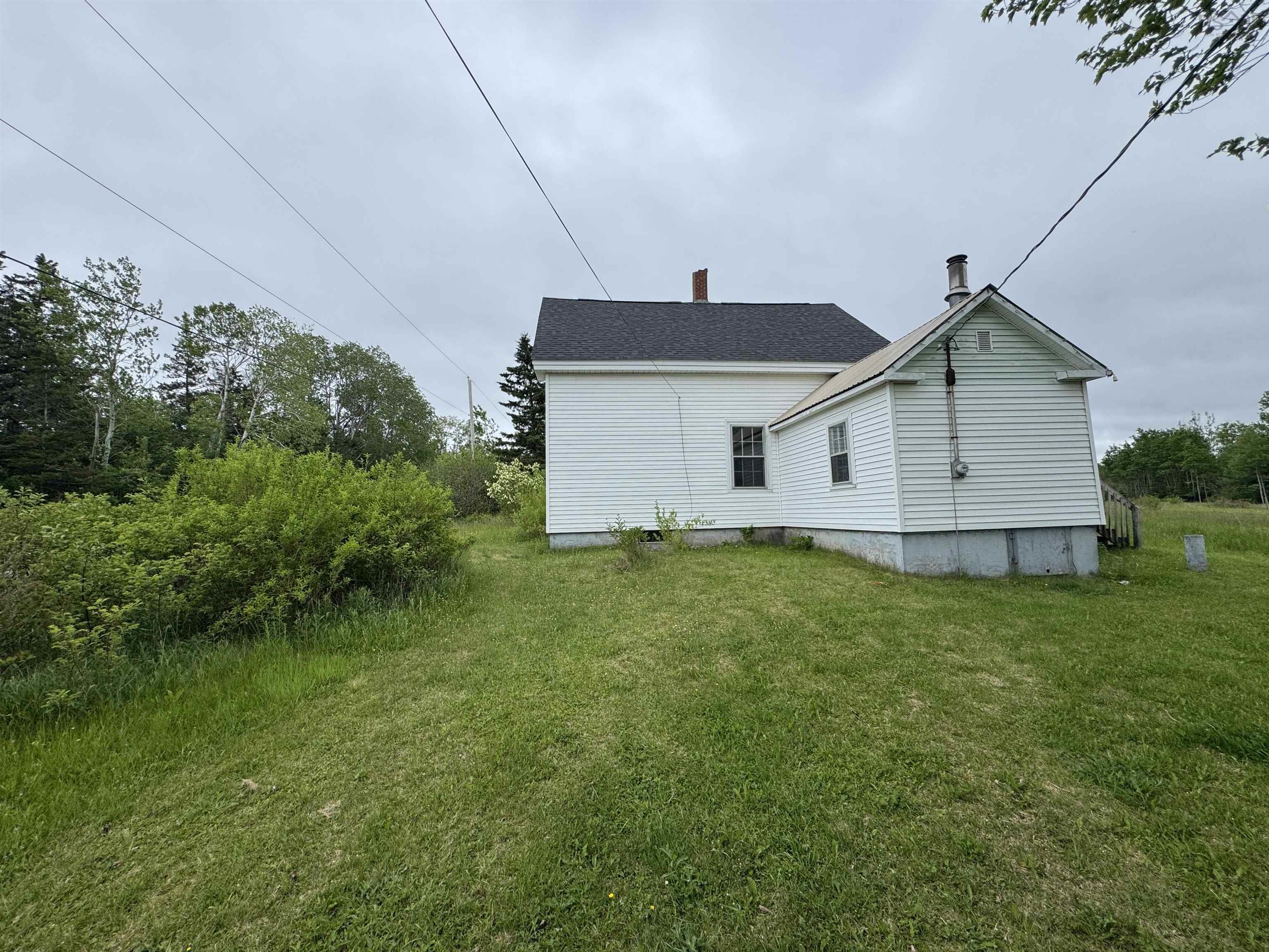 $149,900.00: 592 Highway 215, East Walton