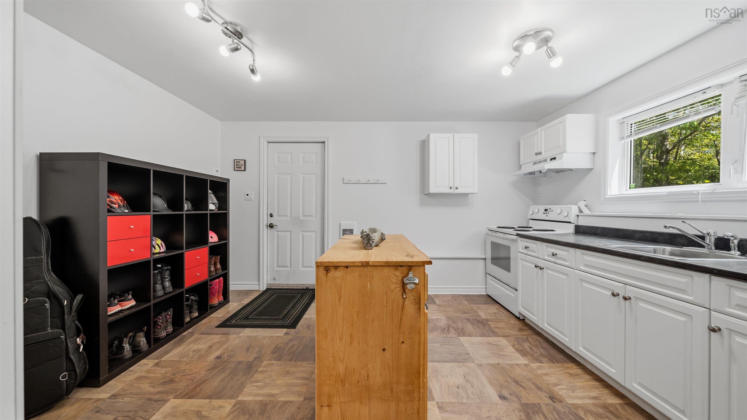 42 Oceanbreeze Avenue, Herring Cove, NS (MLS 202614913)