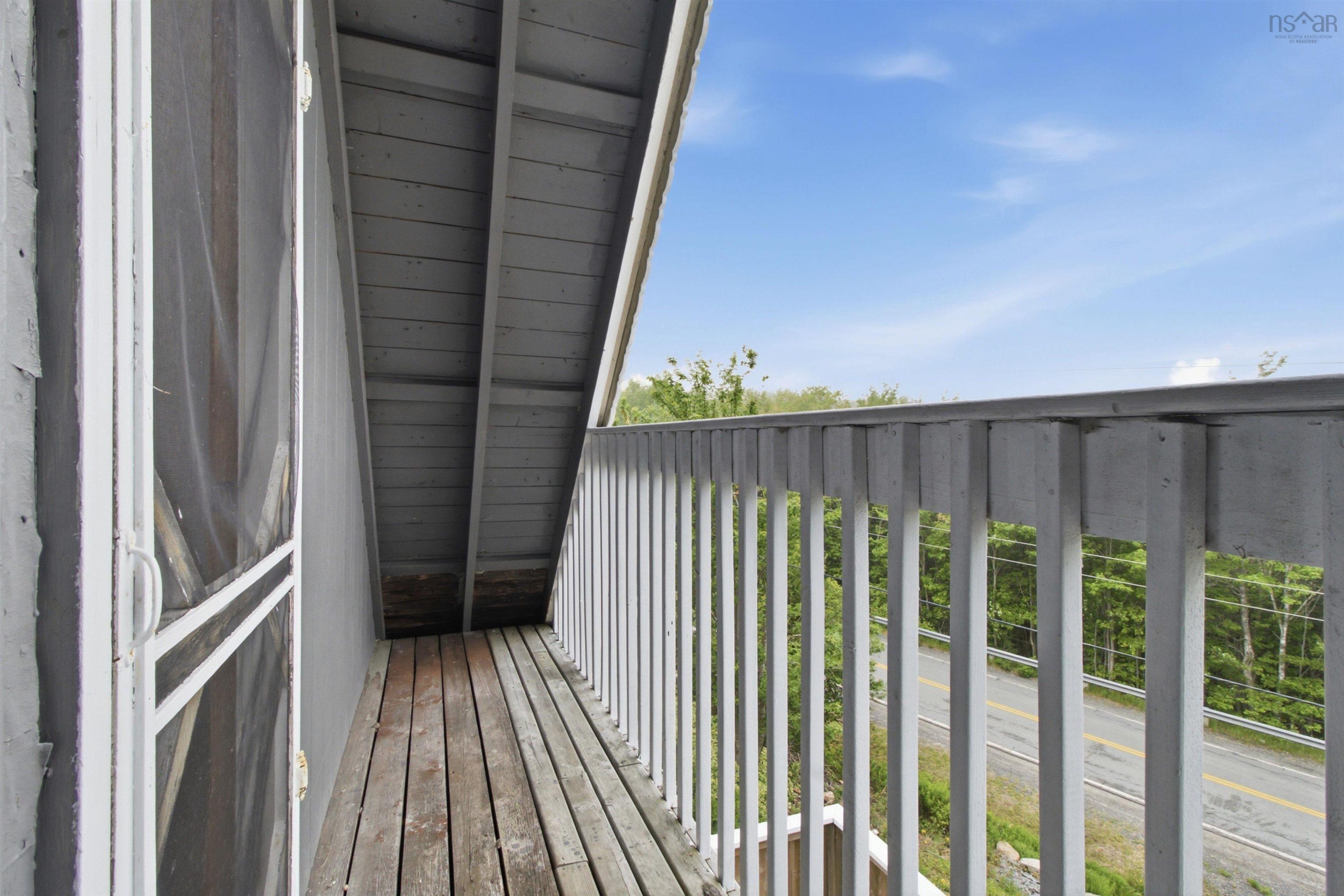 $369,900.00: 876 Highway 14 Highway, Upper Vaughan