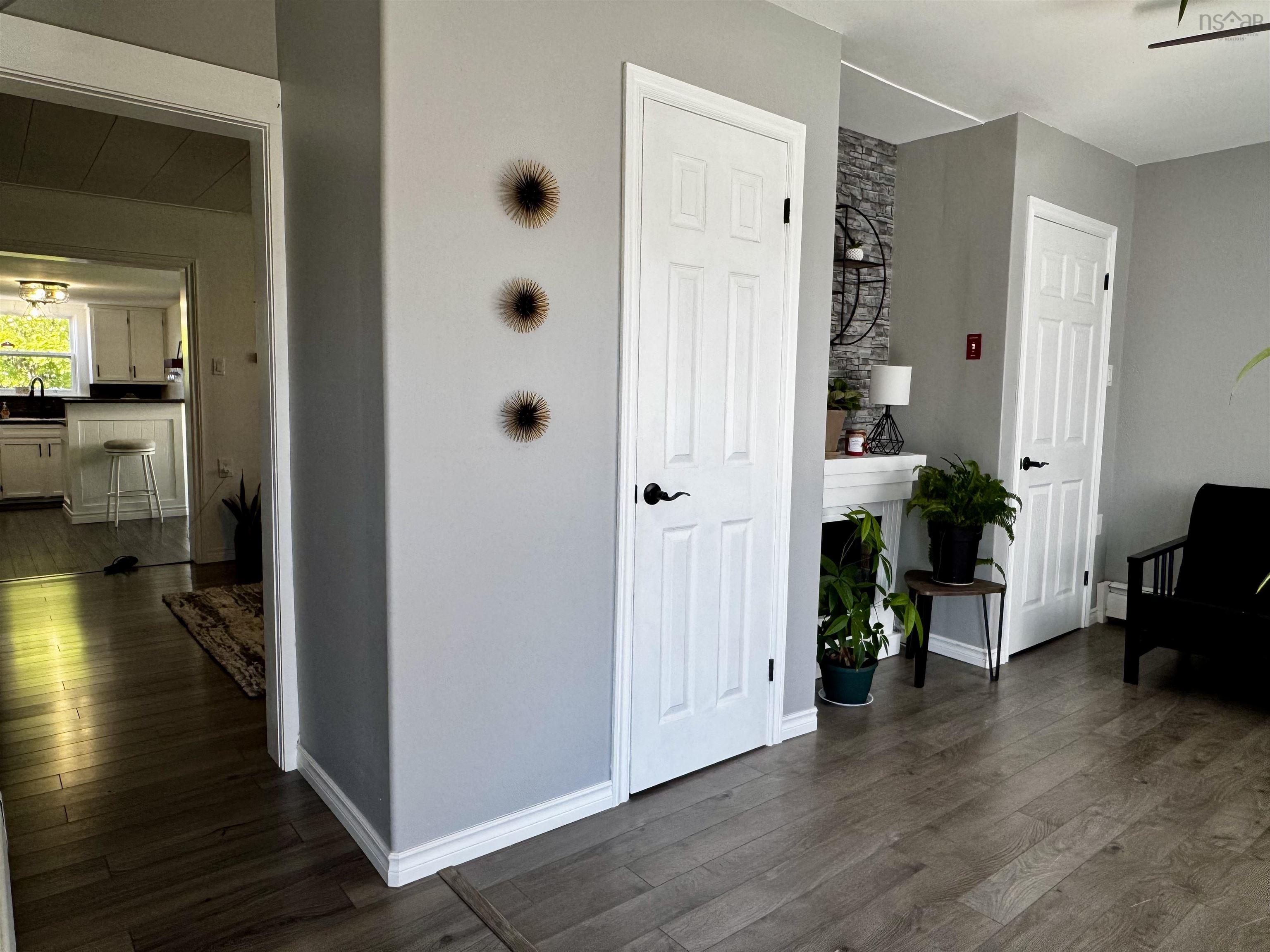 $125,000.00: 134 Centre Avenue, Donkin