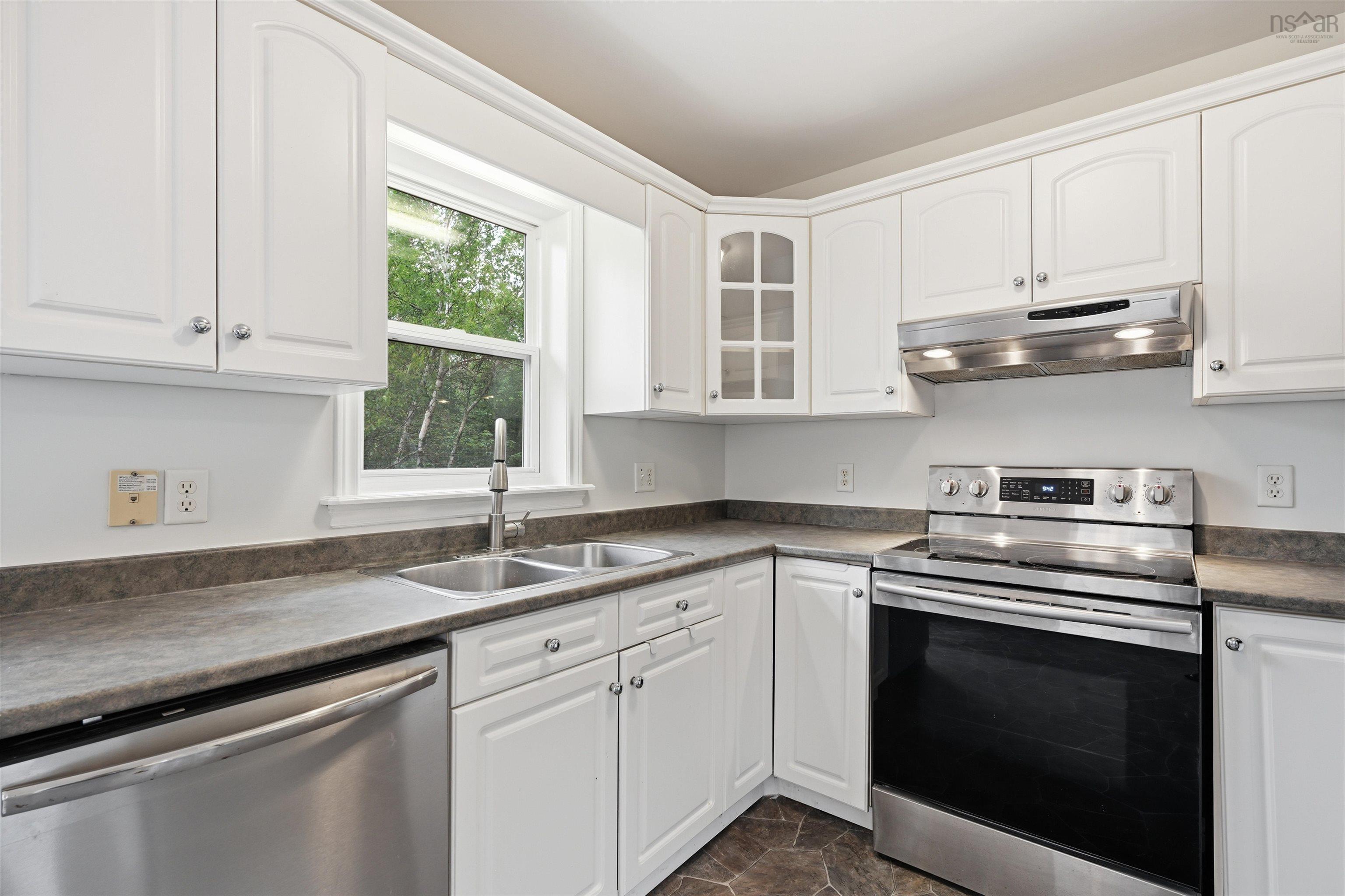 219 Oceanview Drive, Bedford, NS (MLS 202614932)