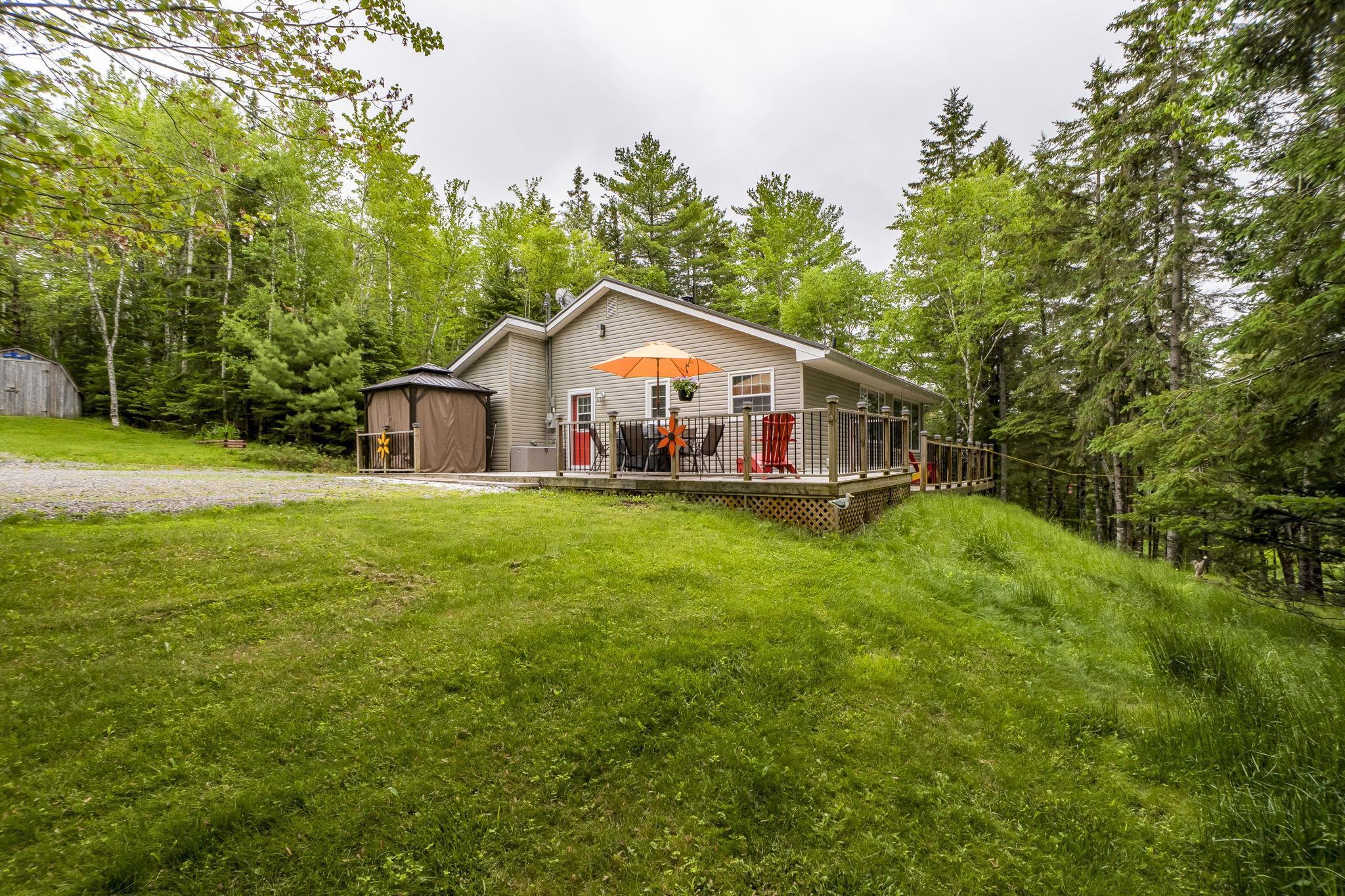 $319,000.00: 303 Hemlock Loop, Cloverdale