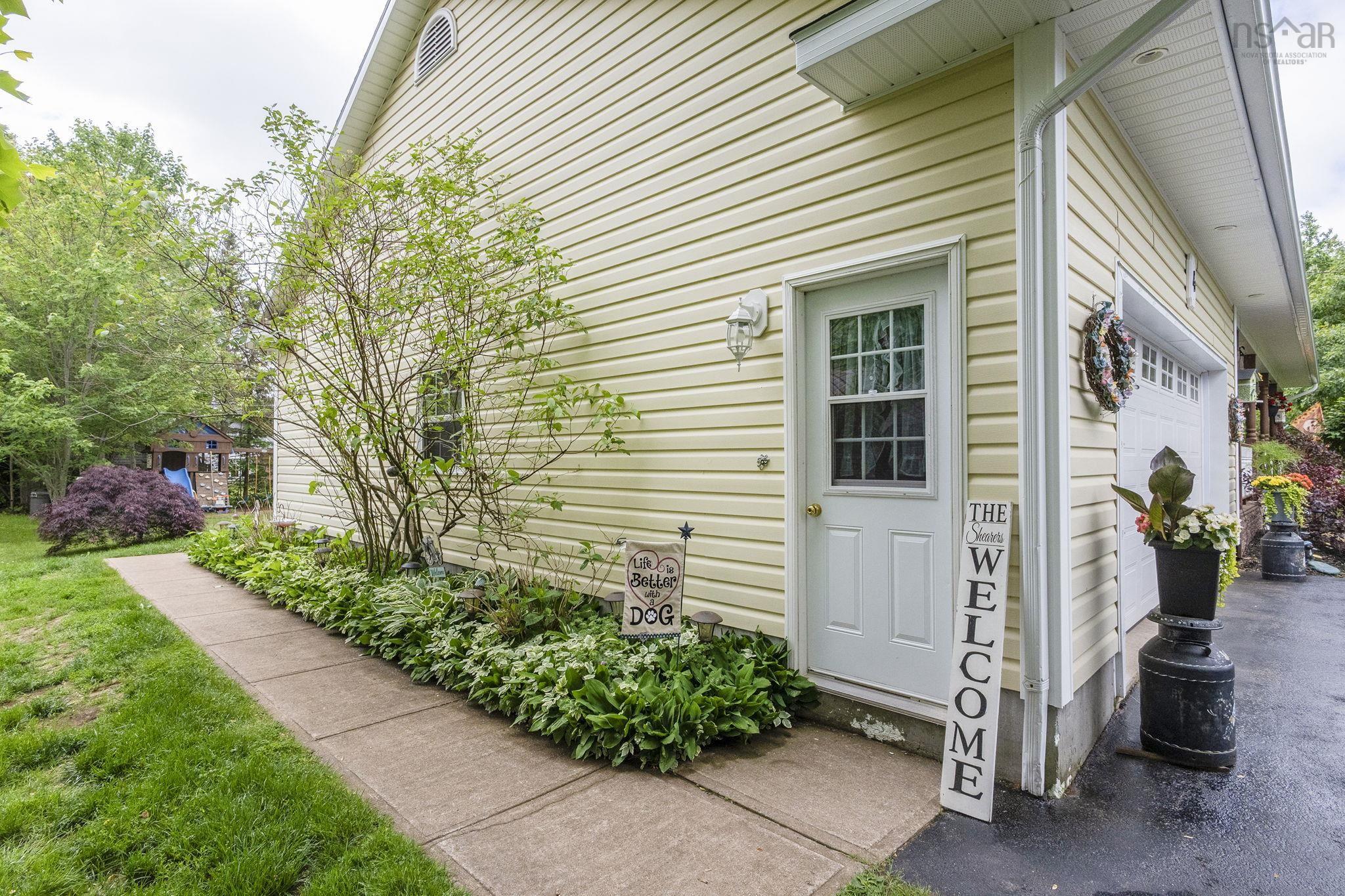 $599,900.00: 4 Laurel Street, Kingston