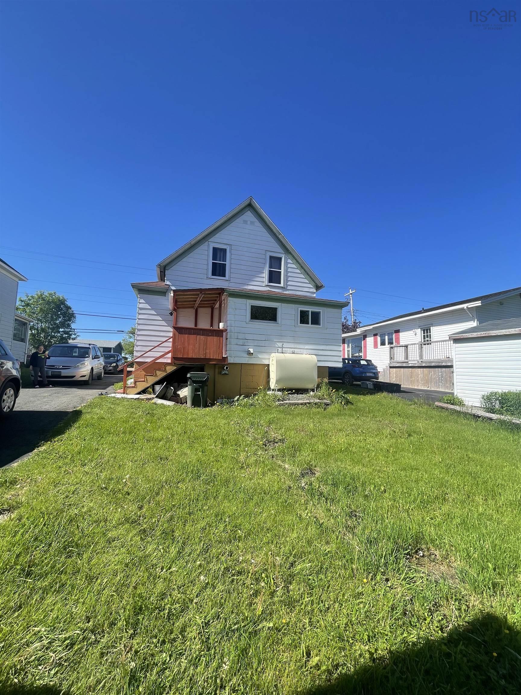 $228,800.00: 4351 New Waterford Highway, New Waterford