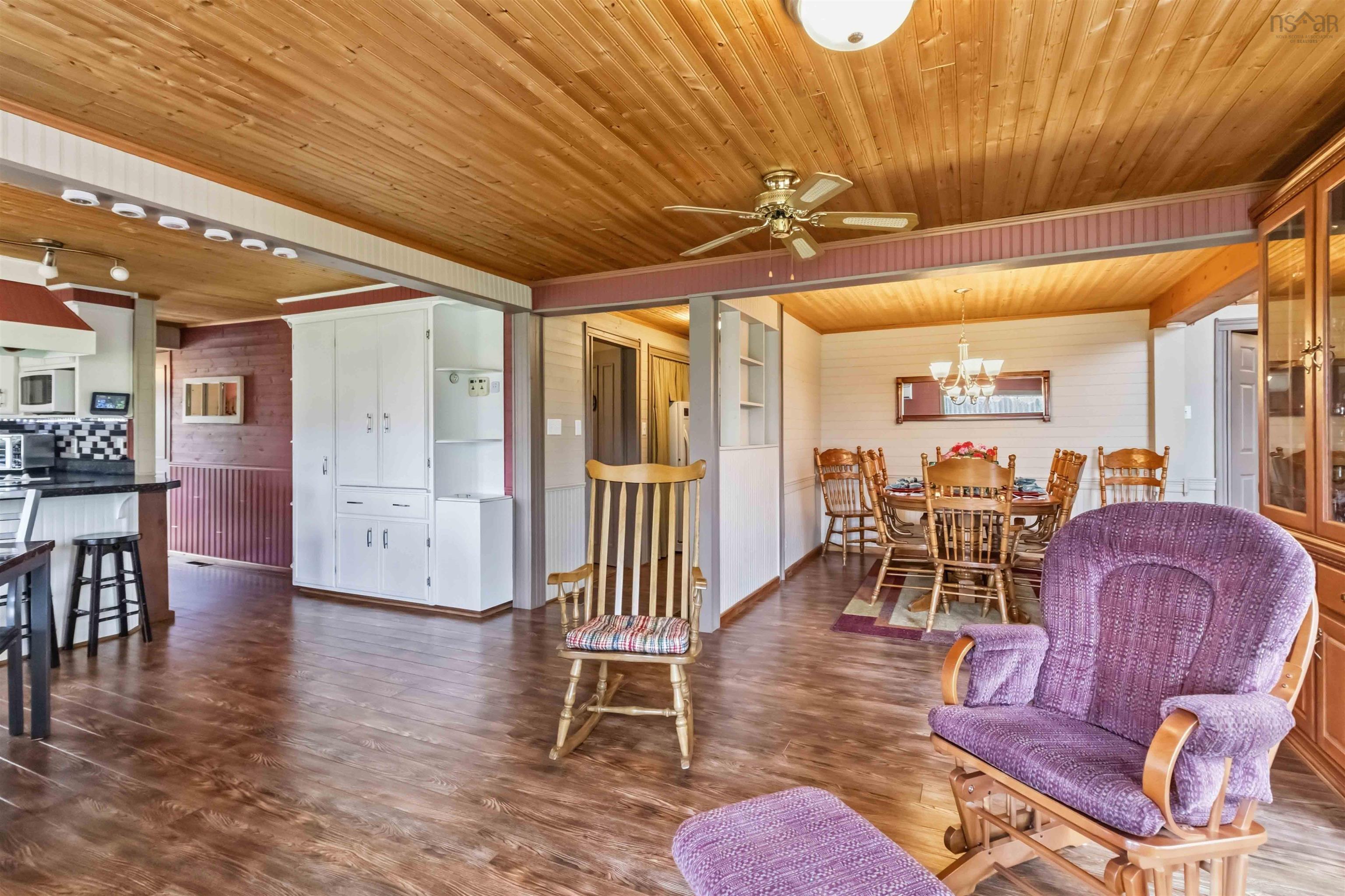 $325,000.00: 1091 RIDGE Road, Falkland Ridge
