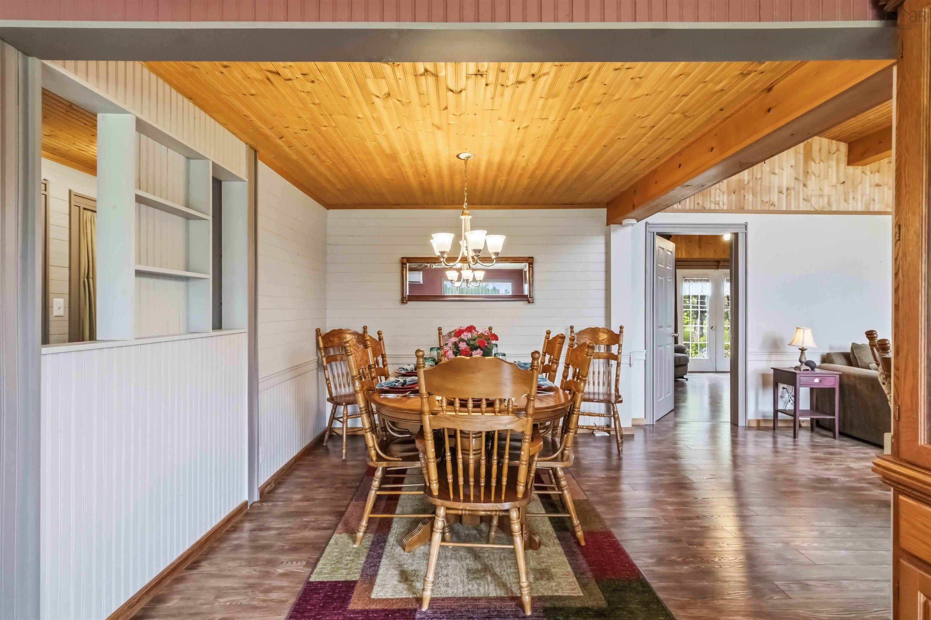 $325,000.00: 1091 RIDGE Road, Falkland Ridge