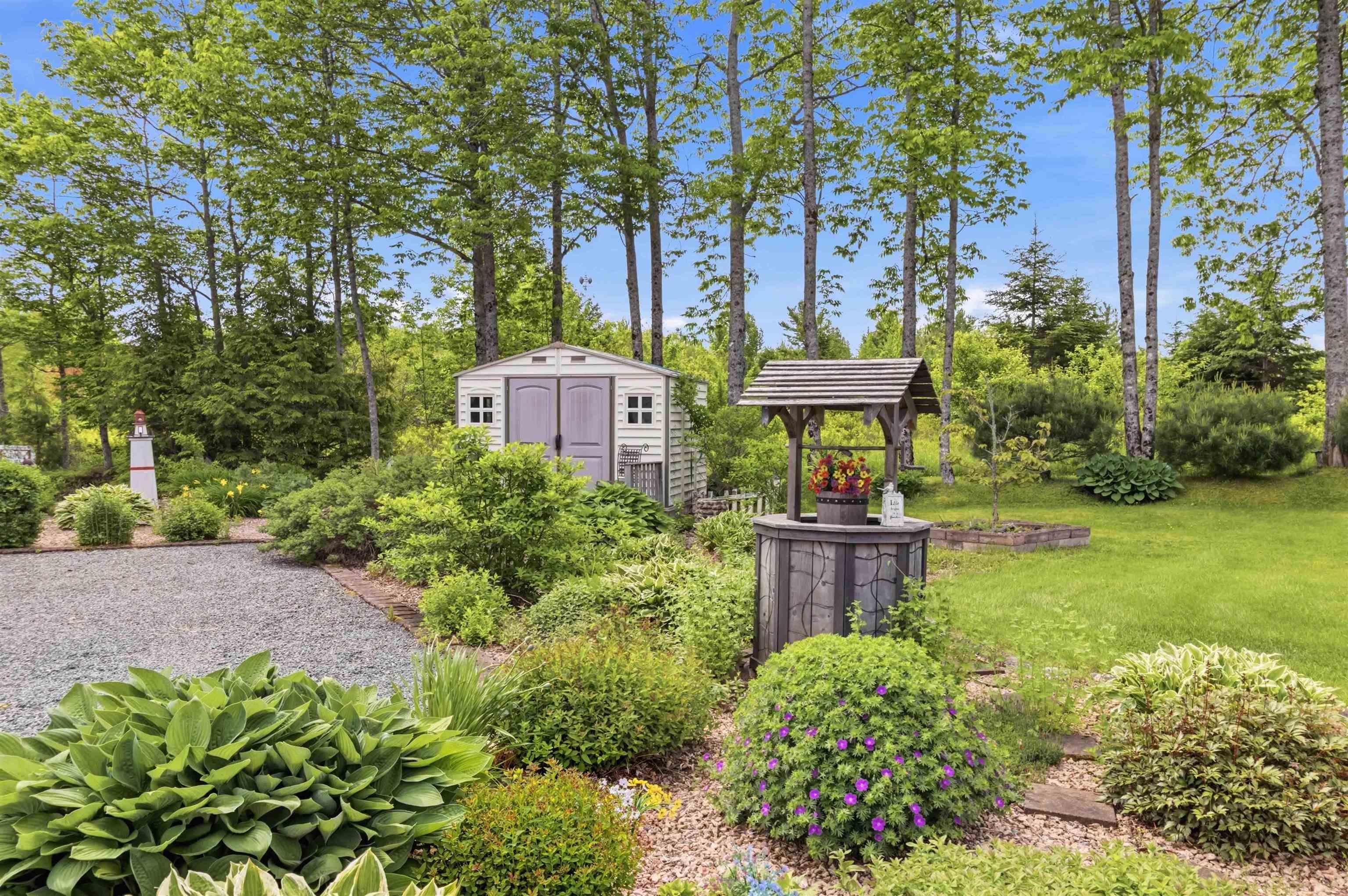 $325,000.00: 1091 RIDGE Road, Falkland Ridge