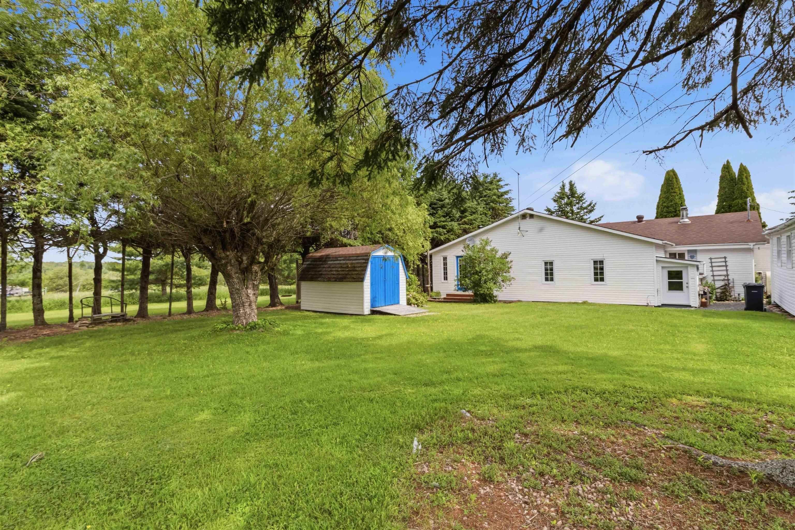 $325,000.00: 1091 RIDGE Road, Falkland Ridge