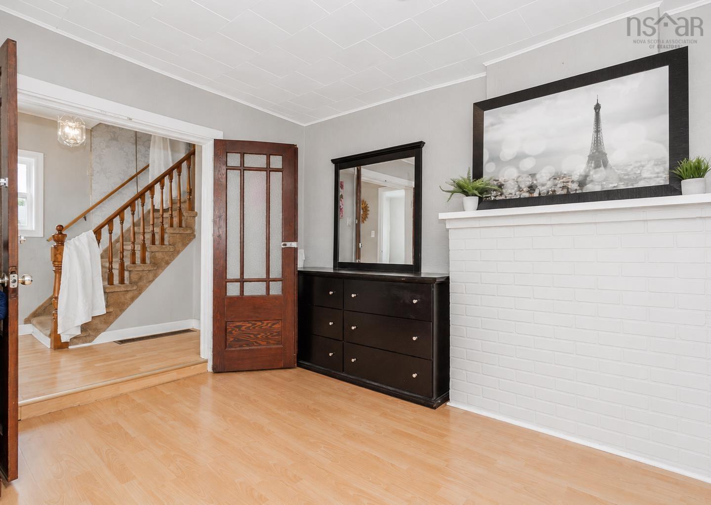 $184,000.00: 32 Richmond Street, Sydney