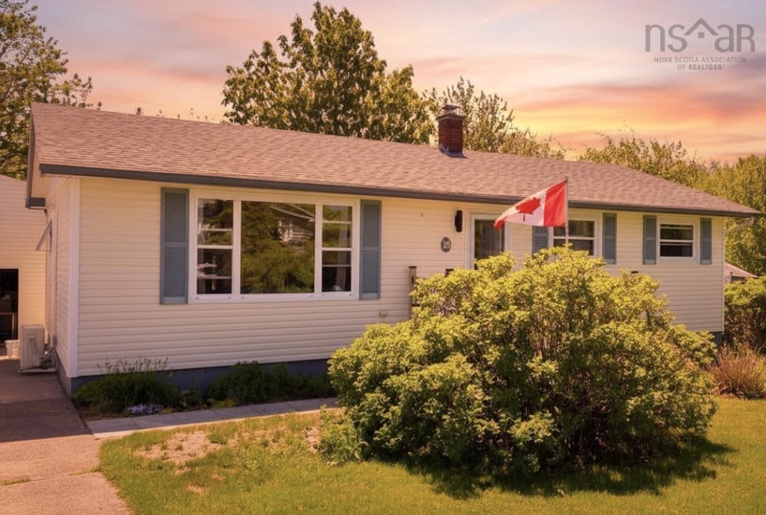 $295,000.00: 18 Oak Crescent, Port Hawkesbury