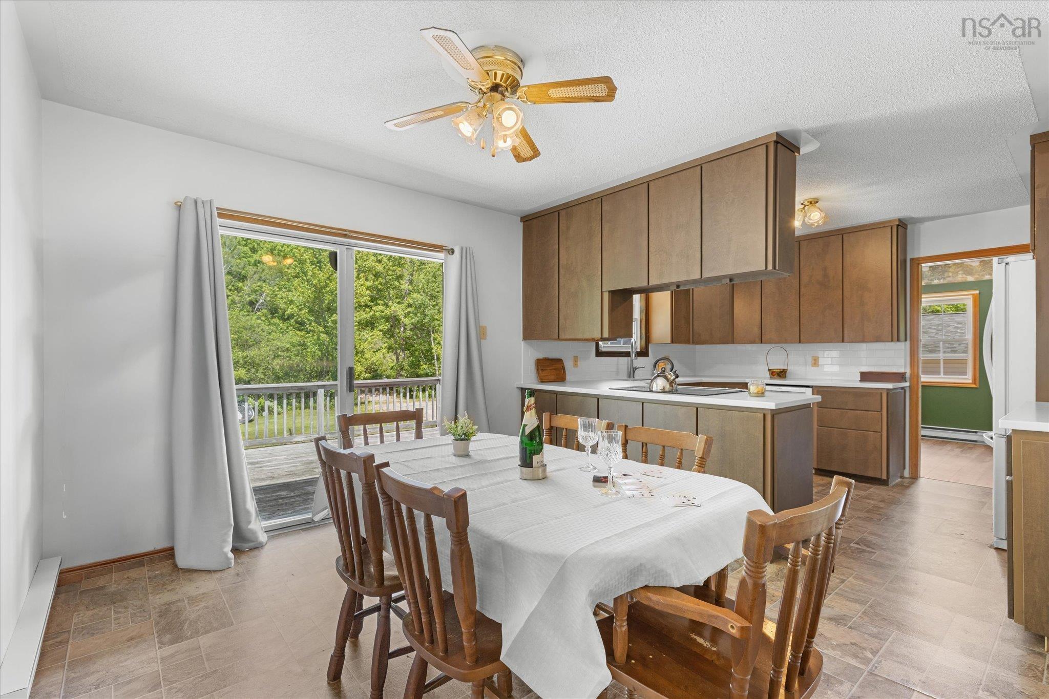 $574,900.00: 706 Highway 325, Blockhouse