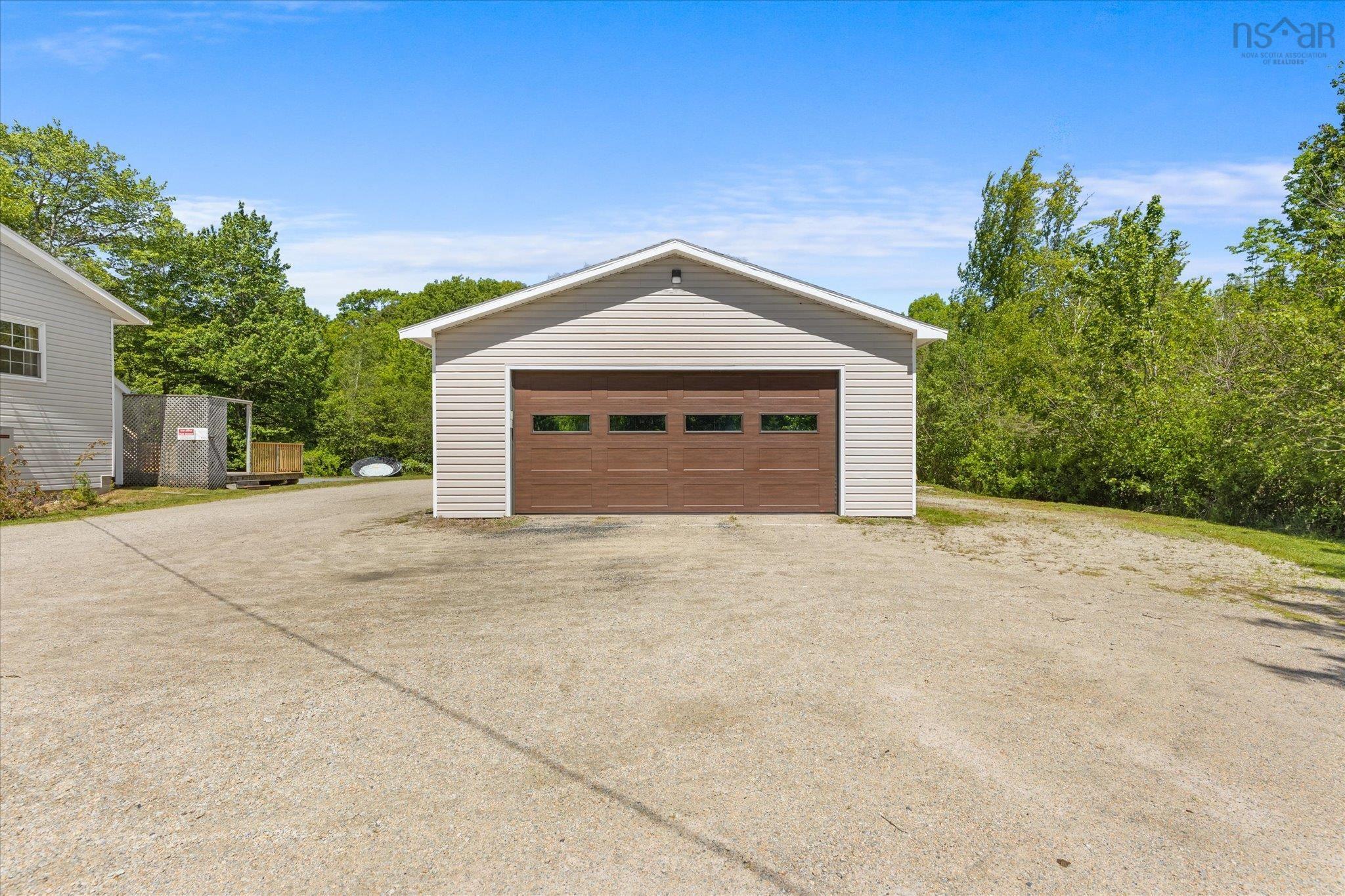 $574,900.00: 706 Highway 325, Blockhouse
