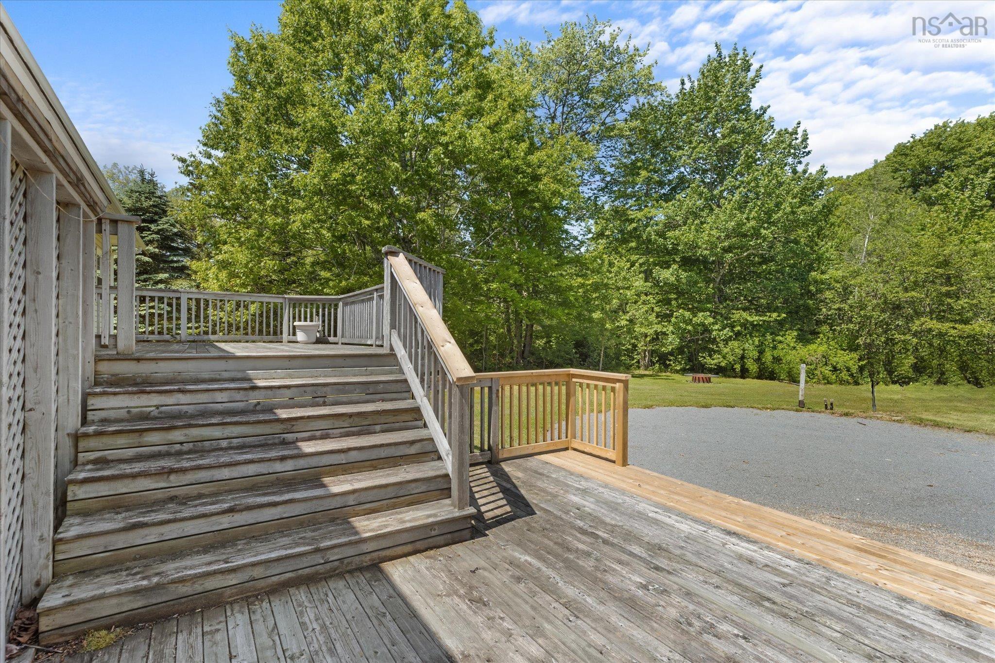 $574,900.00: 706 Highway 325, Blockhouse