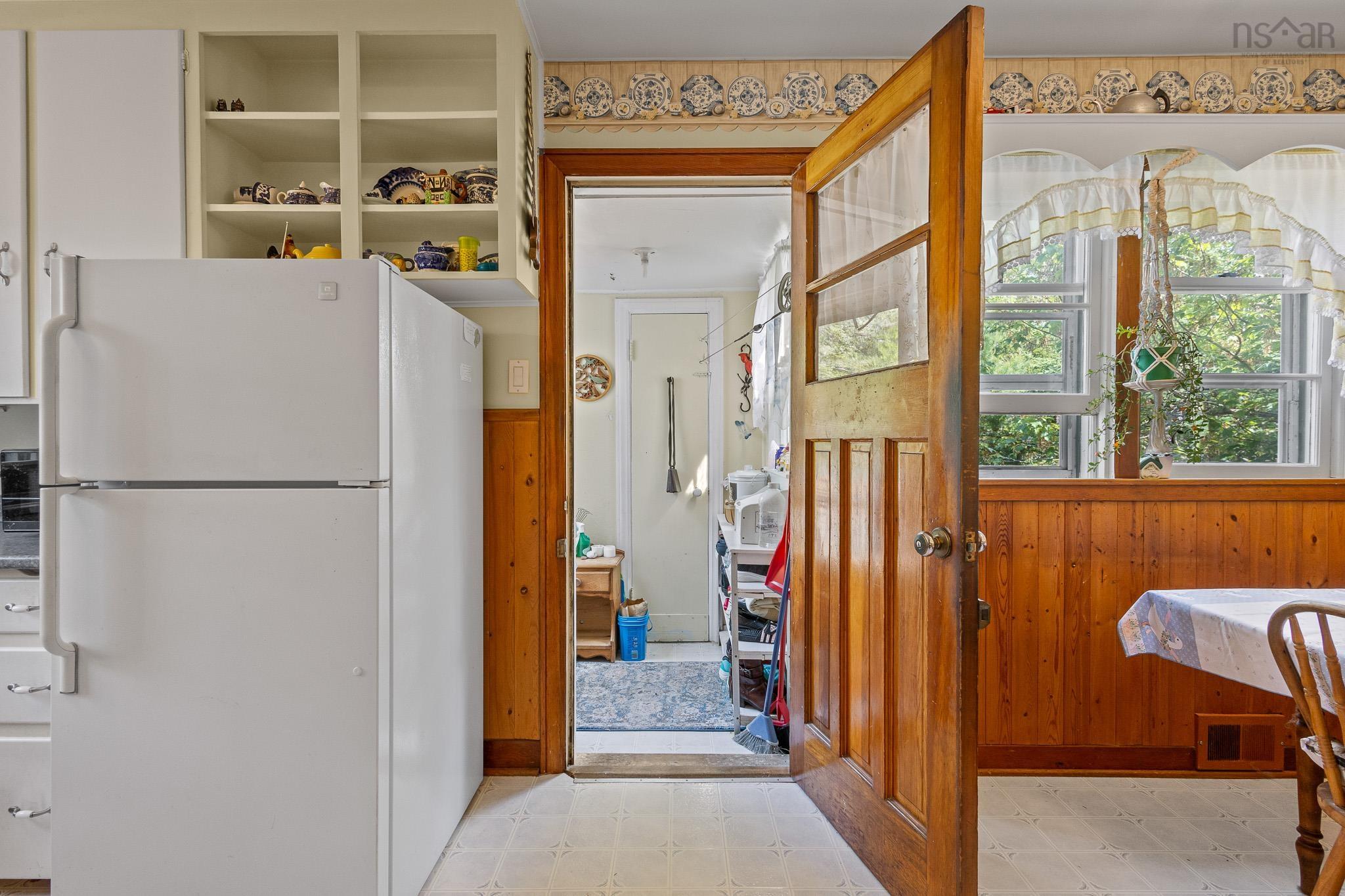 $515,000.00: 10 Parkdale Avenue, Timberlea