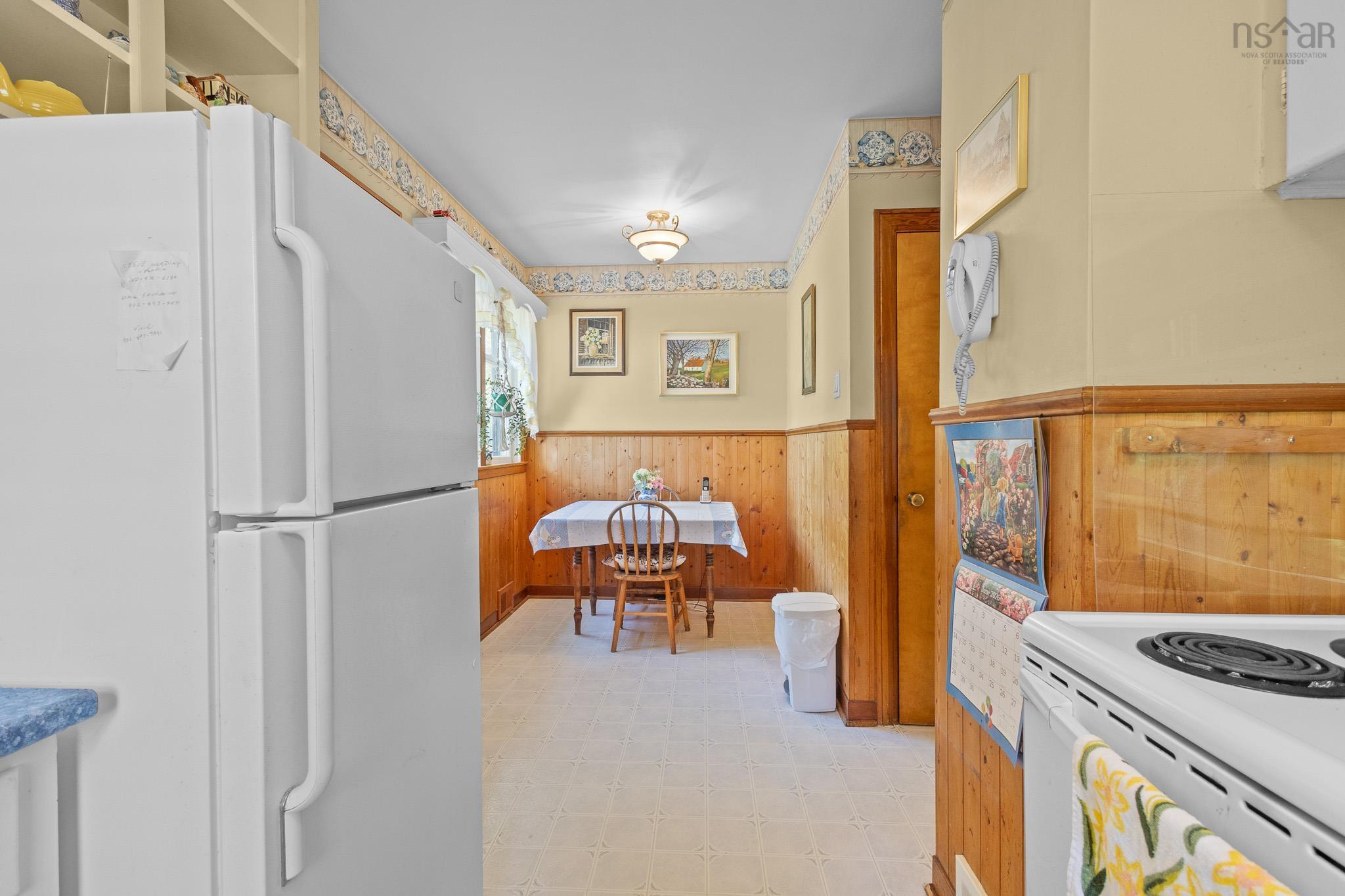 $515,000.00: 10 Parkdale Avenue, Timberlea