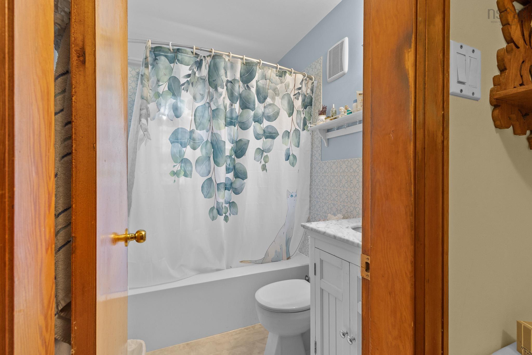 $515,000.00: 10 Parkdale Avenue, Timberlea