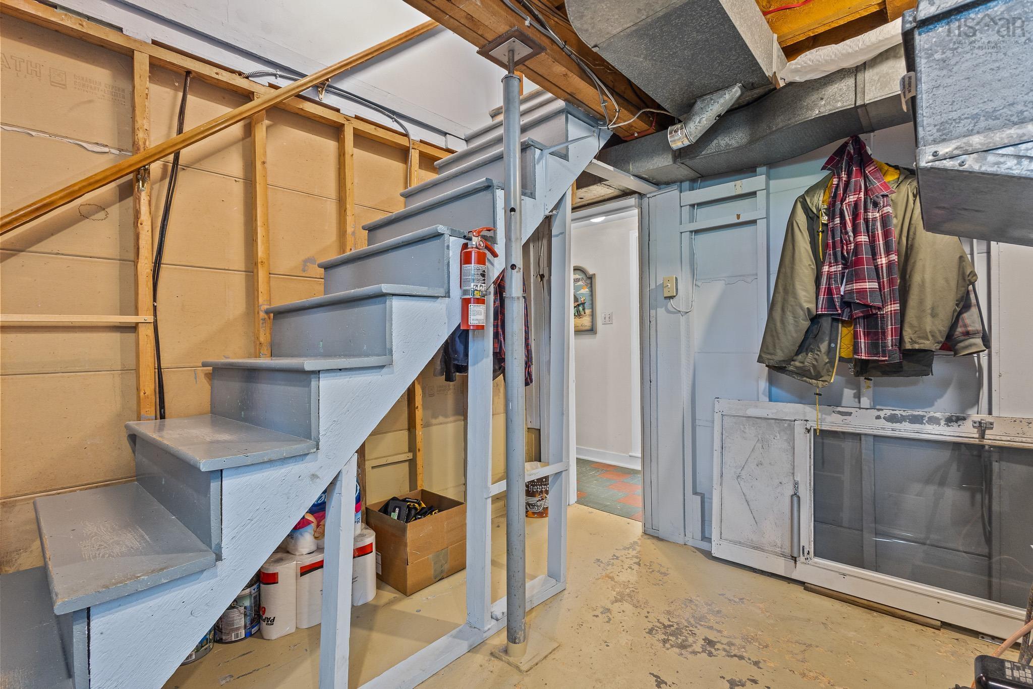 $515,000.00: 10 Parkdale Avenue, Timberlea