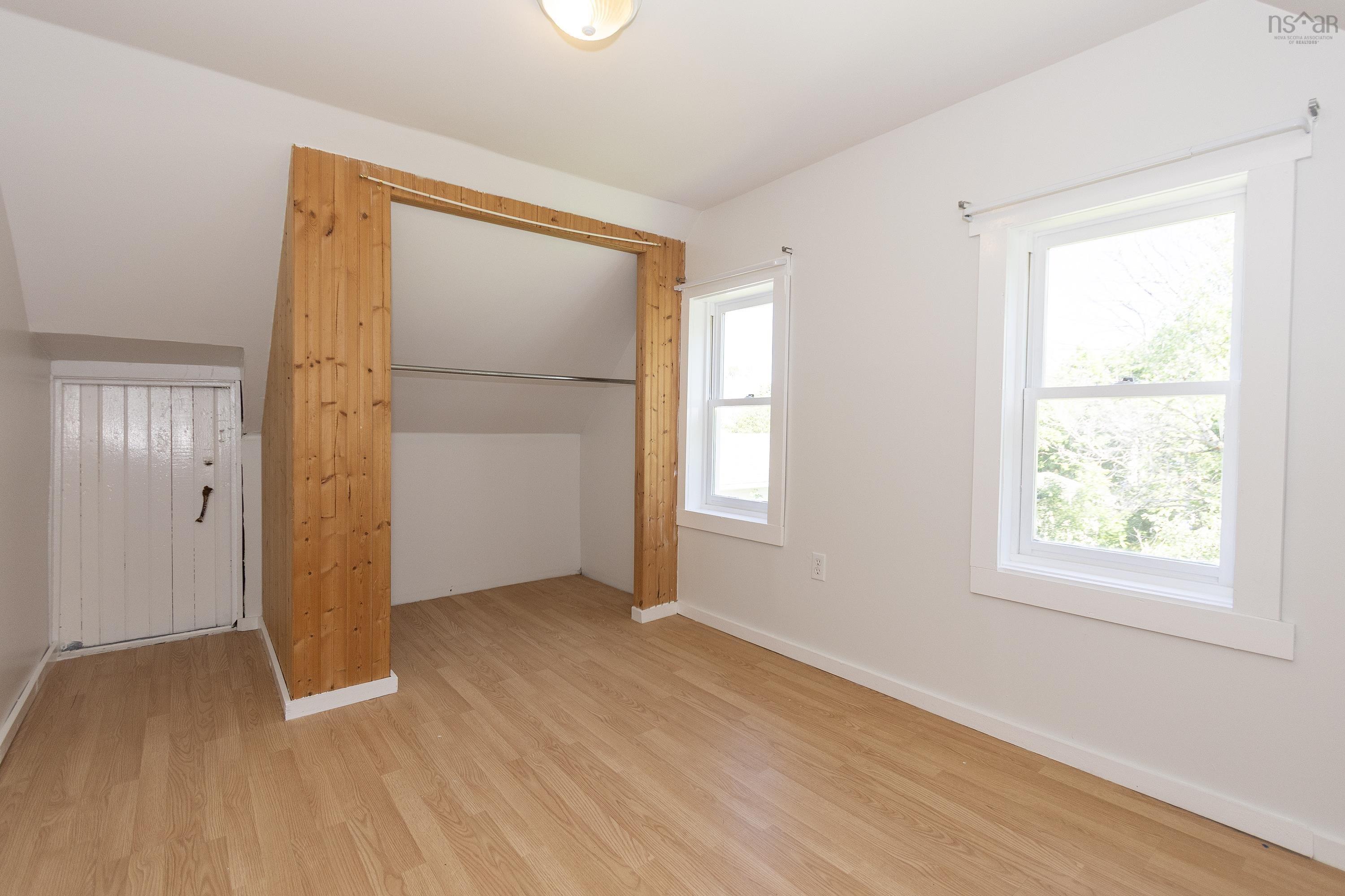 $79,900.00: 12 Clarence Street, Springhill