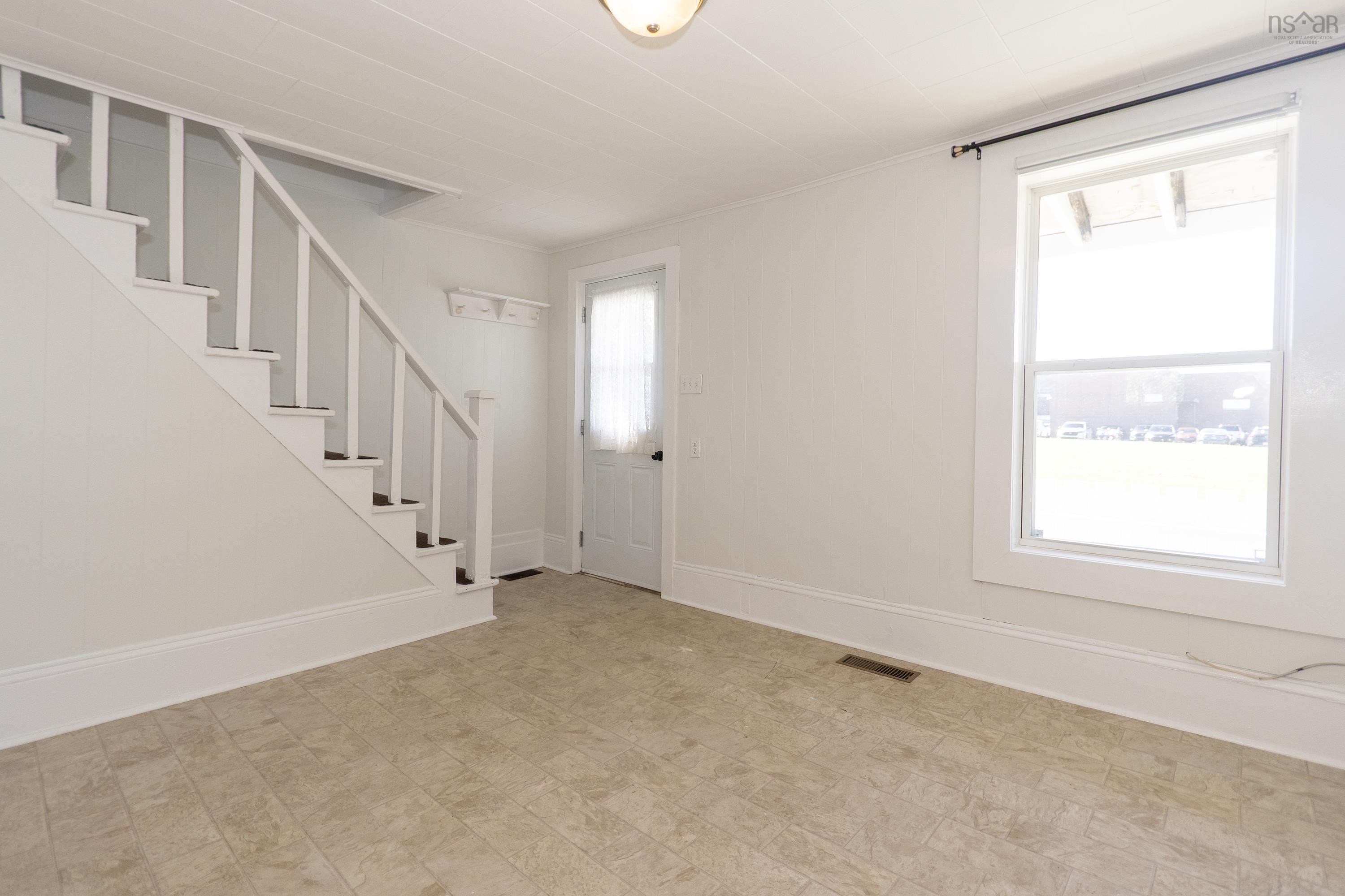 $79,900.00: 12 Clarence Street, Springhill