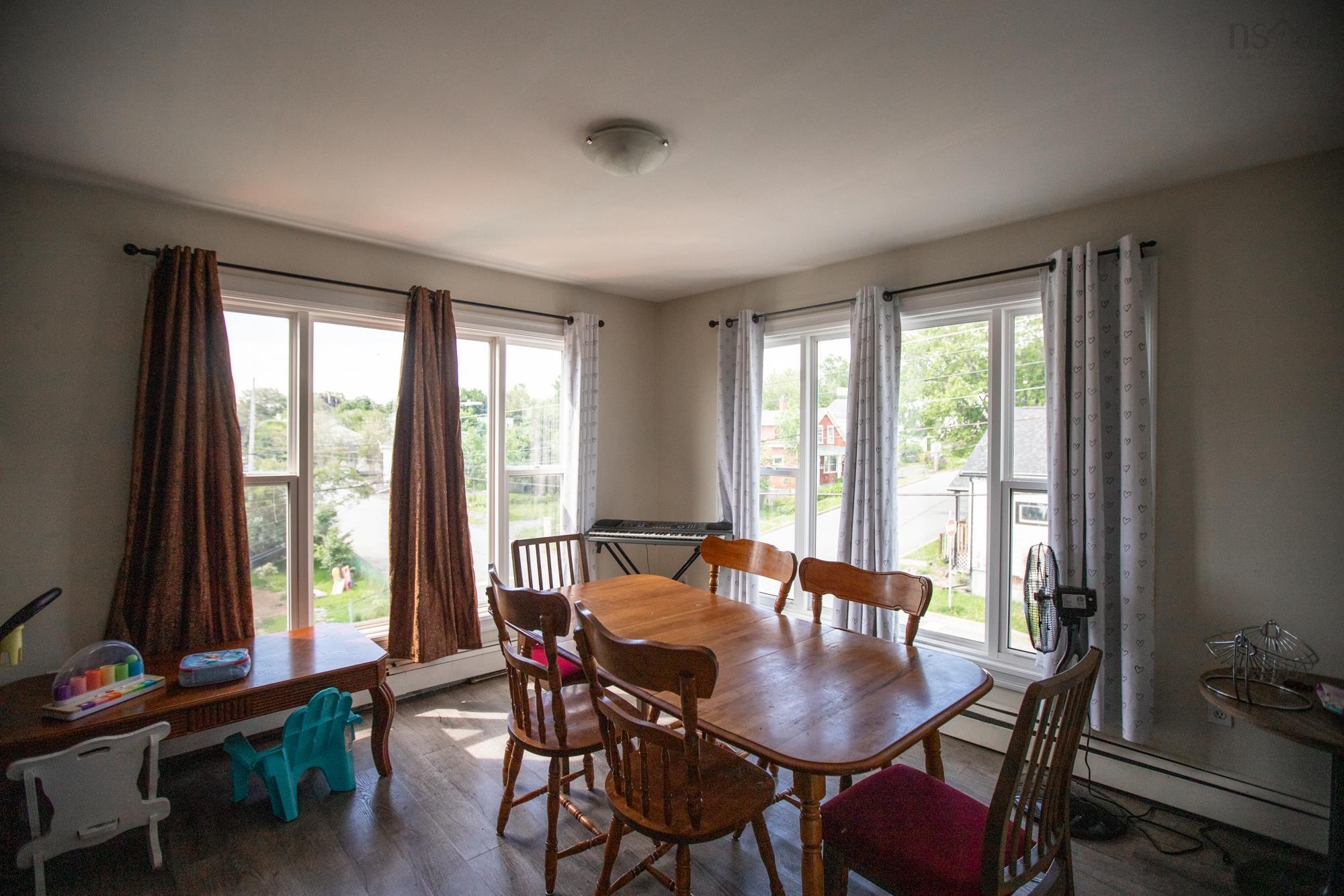 $699,900.00: 11 Birch Street, Fairview