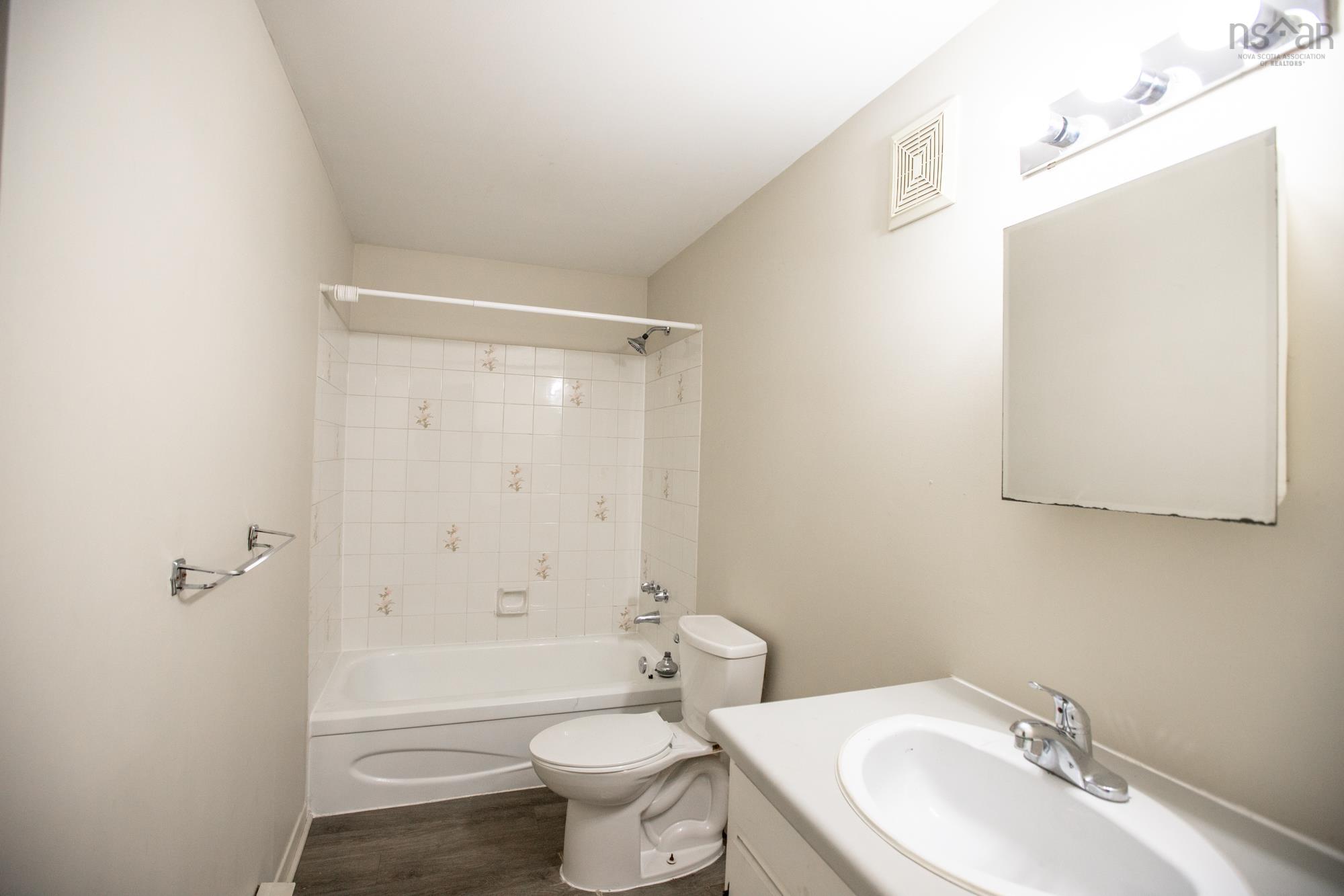 $699,900.00: 11 Birch Street, Fairview