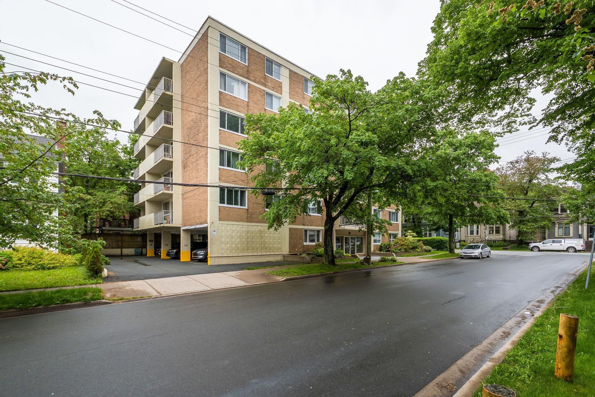 $450,000.00: 404 990 McLean Street, Halifax