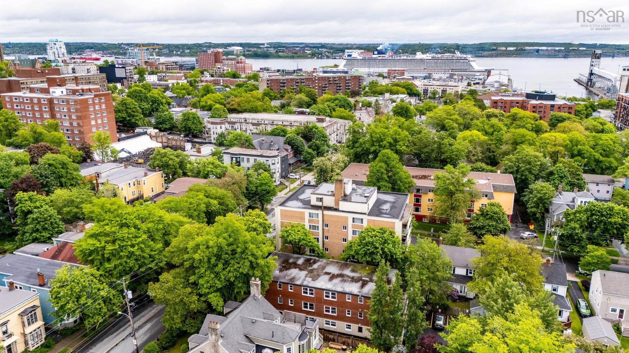 $450,000.00: 404 990 McLean Street, Halifax