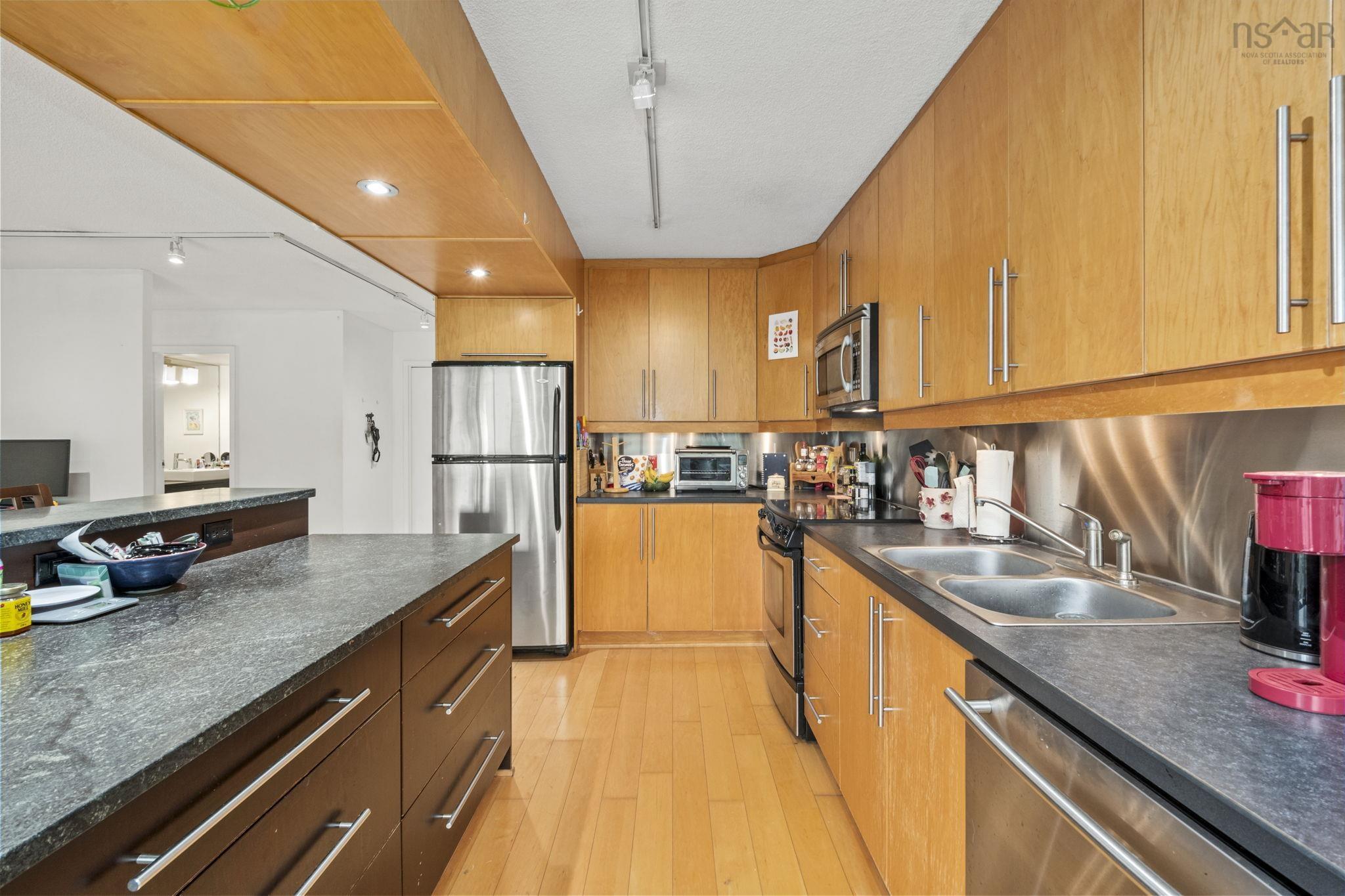 $450,000.00: 404 990 McLean Street, Halifax