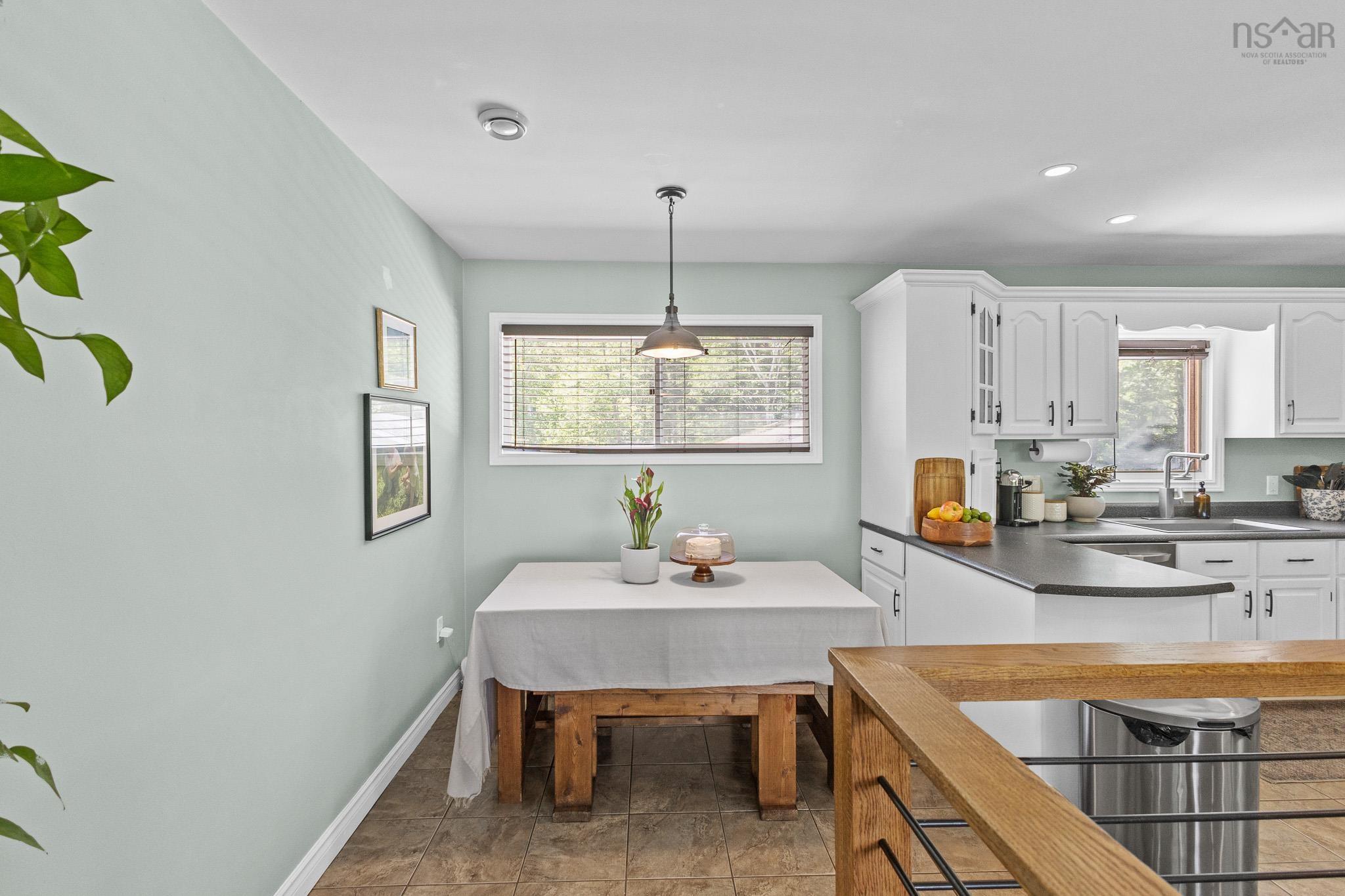 $725,000.00: 4830 St Margarets Bay Road, Upper Tantallon