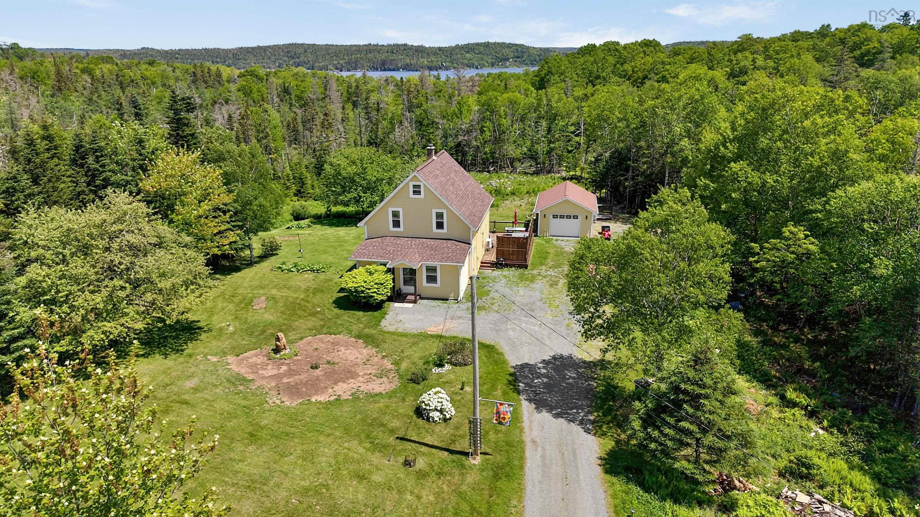 $449,900.00: 689 West Ship Harbour Road, Ship Harbour