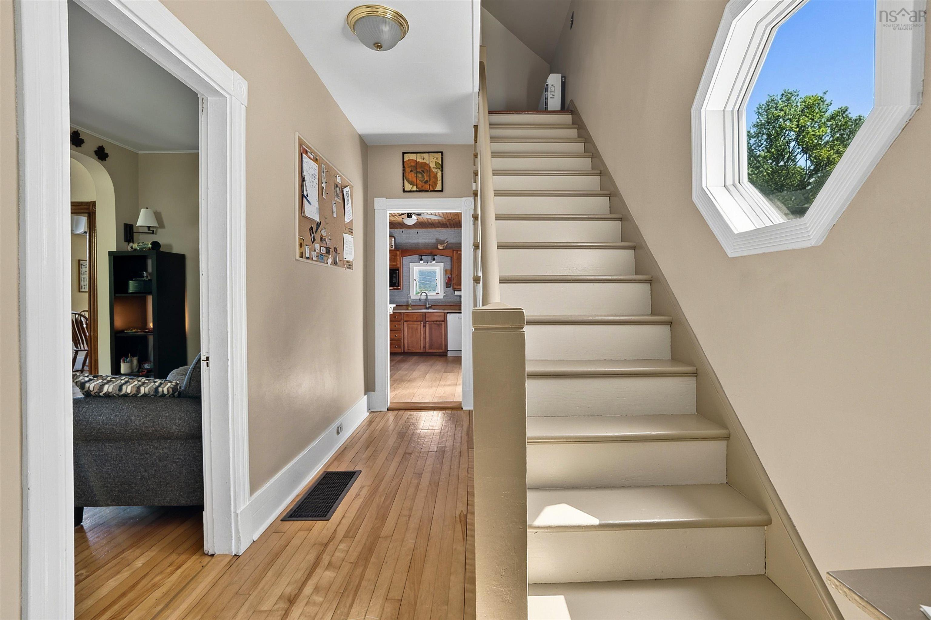 $449,900.00: 689 West Ship Harbour Road, Ship Harbour