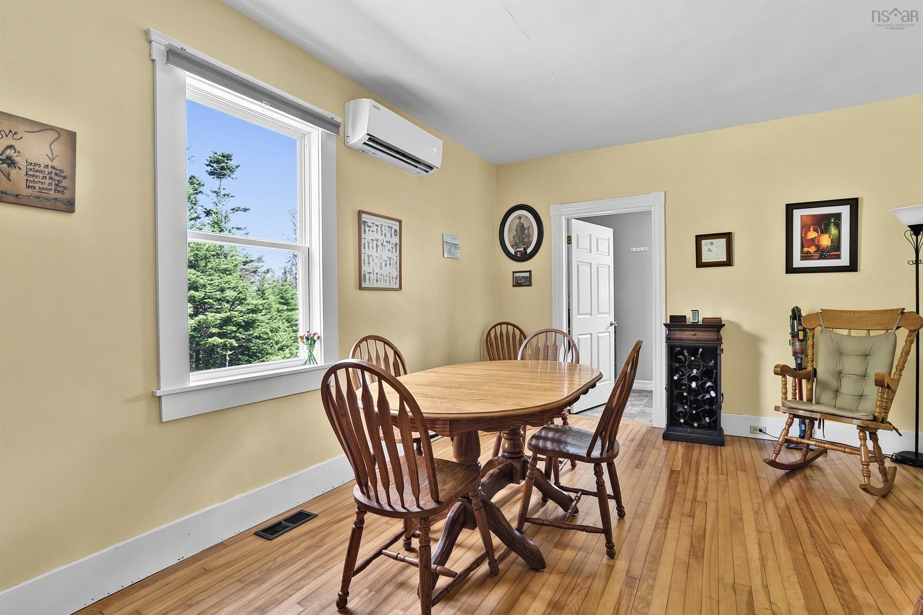 $449,900.00: 689 West Ship Harbour Road, Ship Harbour