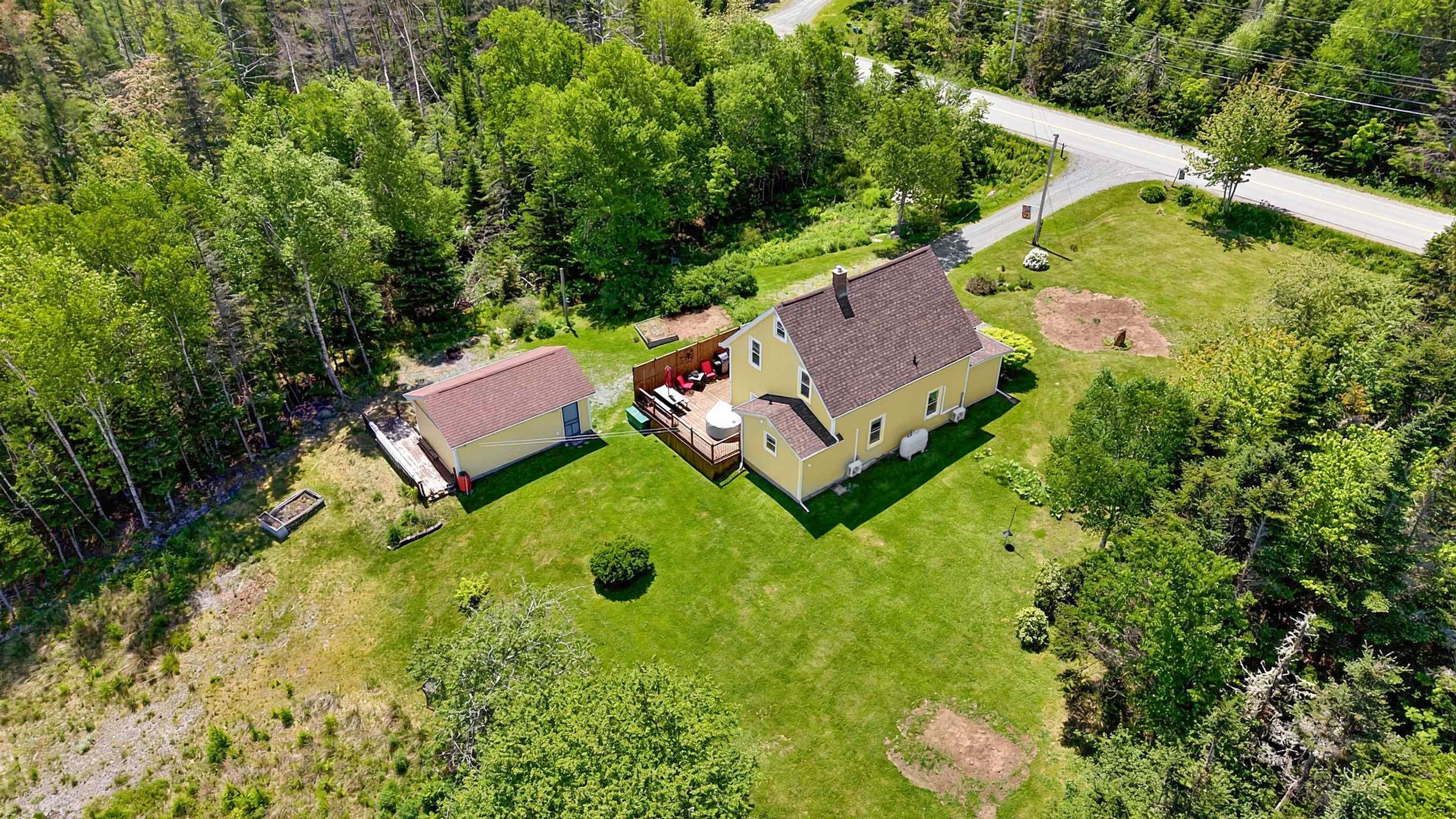 $449,900.00: 689 West Ship Harbour Road, Ship Harbour