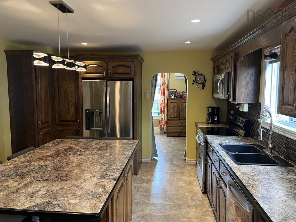 $759,000.00: 4935 Highway 10, New Germany