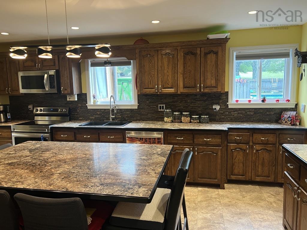 $759,000.00: 4935 Highway 10, New Germany
