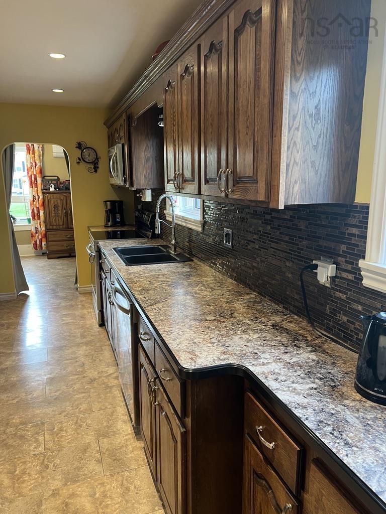 $759,000.00: 4935 Highway 10, New Germany
