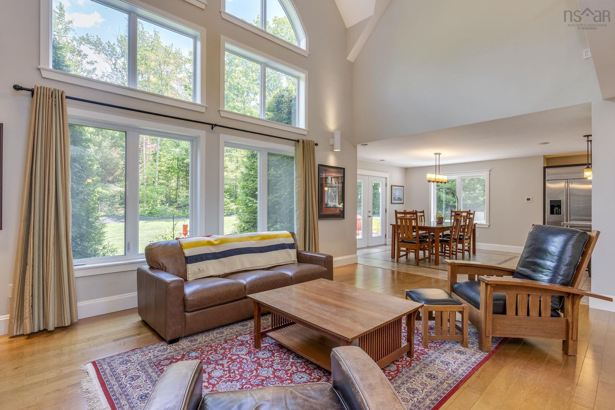 $975,000.00: 3 Queens Court W, Kentville