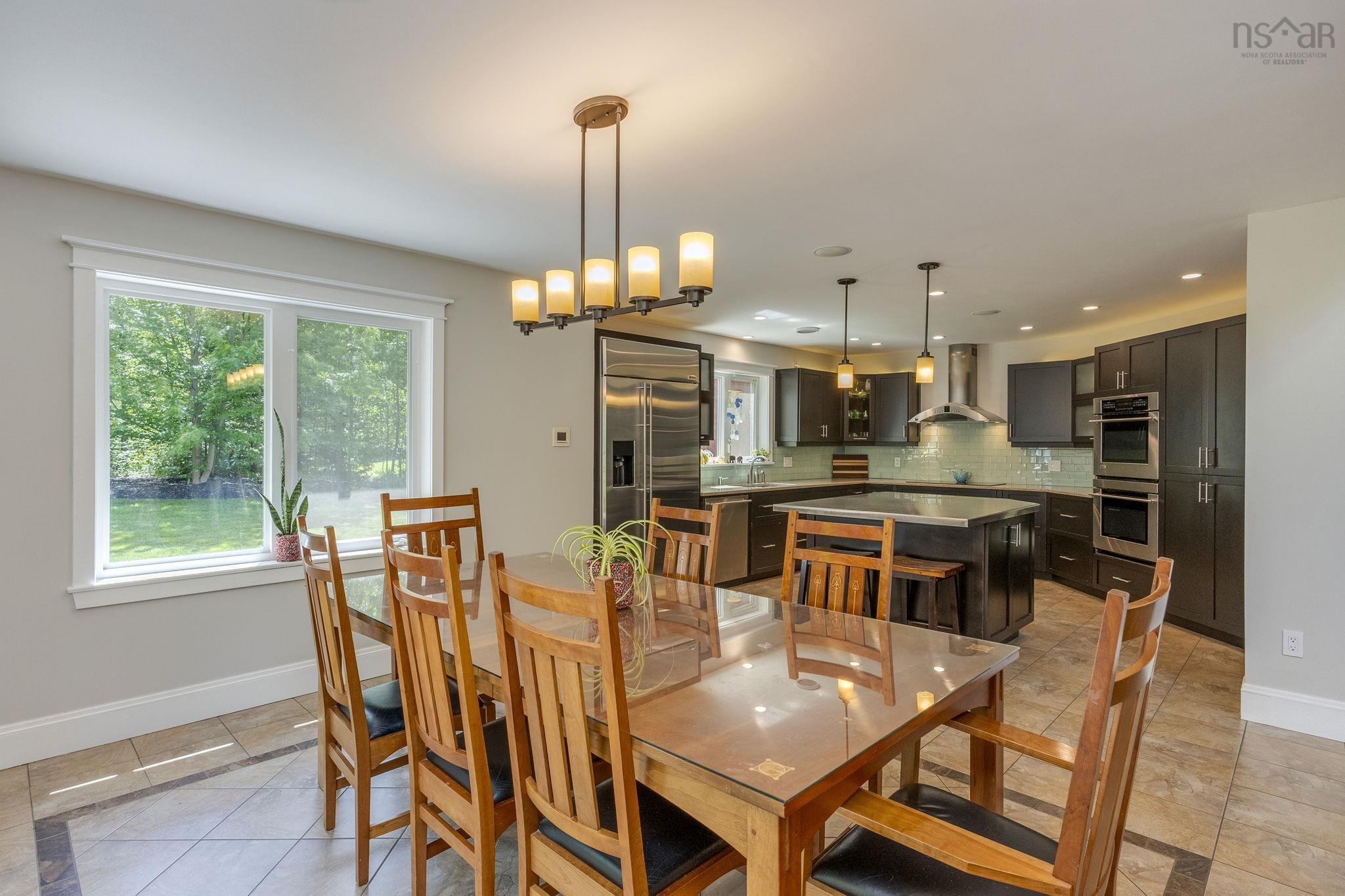 $975,000.00: 3 Queens Court W, Kentville