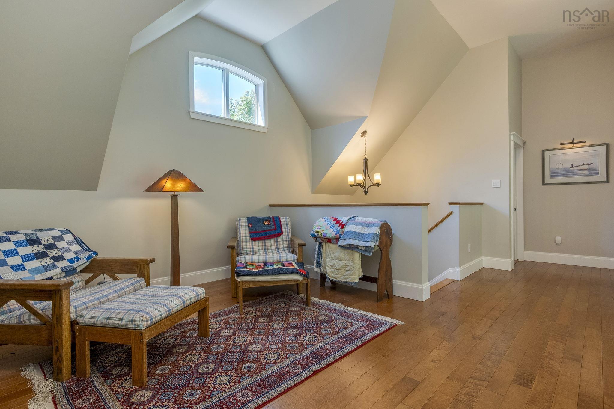 $975,000.00: 3 Queens Court W, Kentville