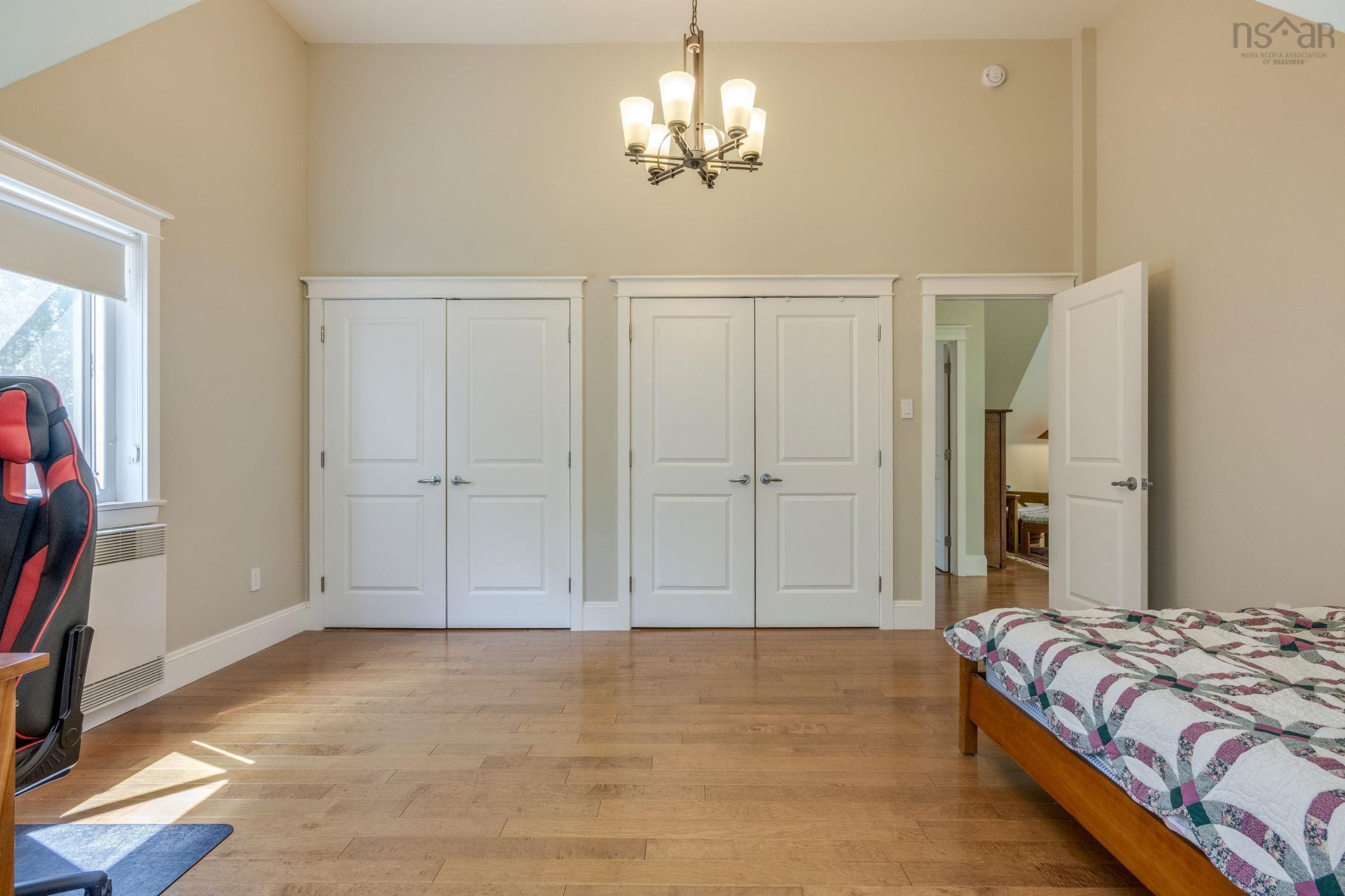 $975,000.00: 3 Queens Court W, Kentville