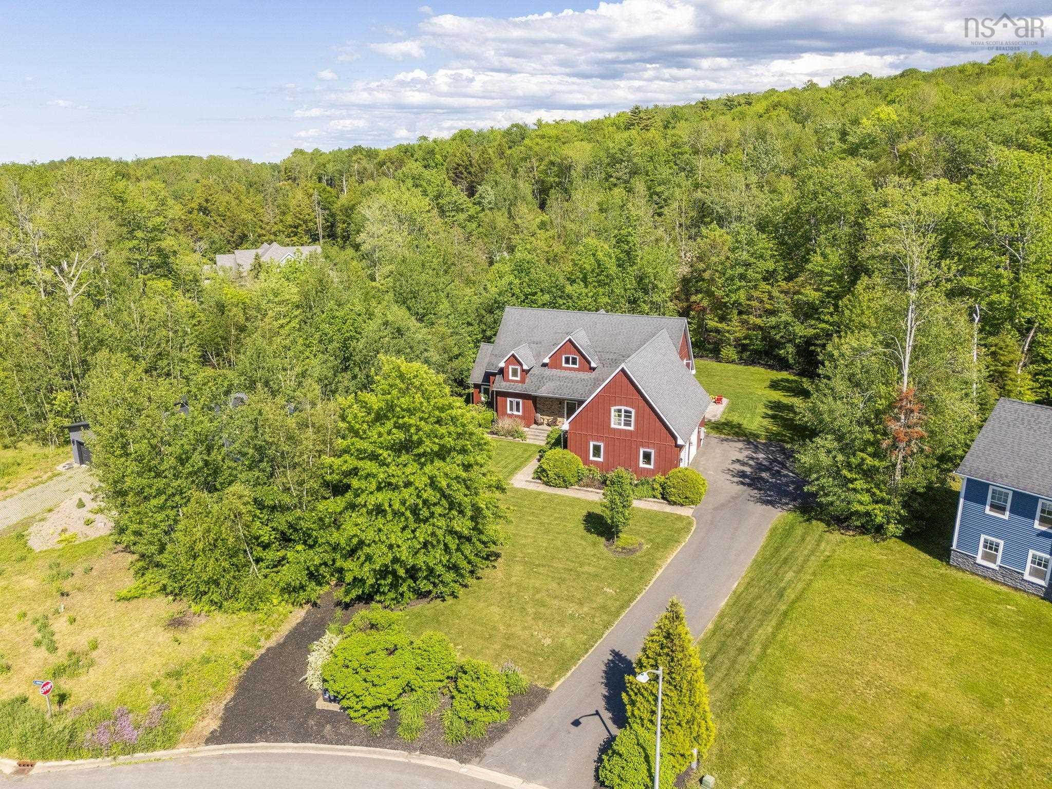 $975,000.00: 3 Queens Court W, Kentville