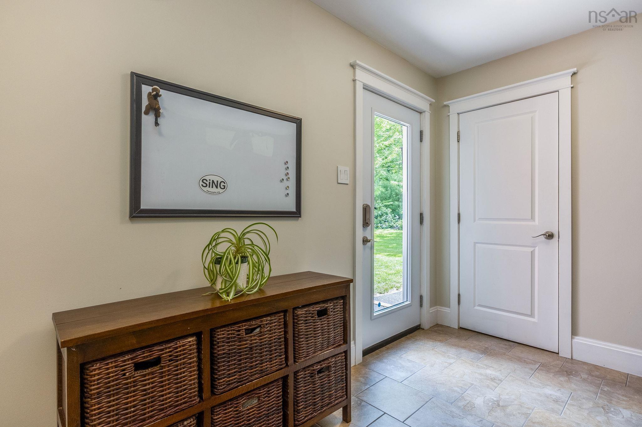 $975,000.00: 3 Queens Court W, Kentville
