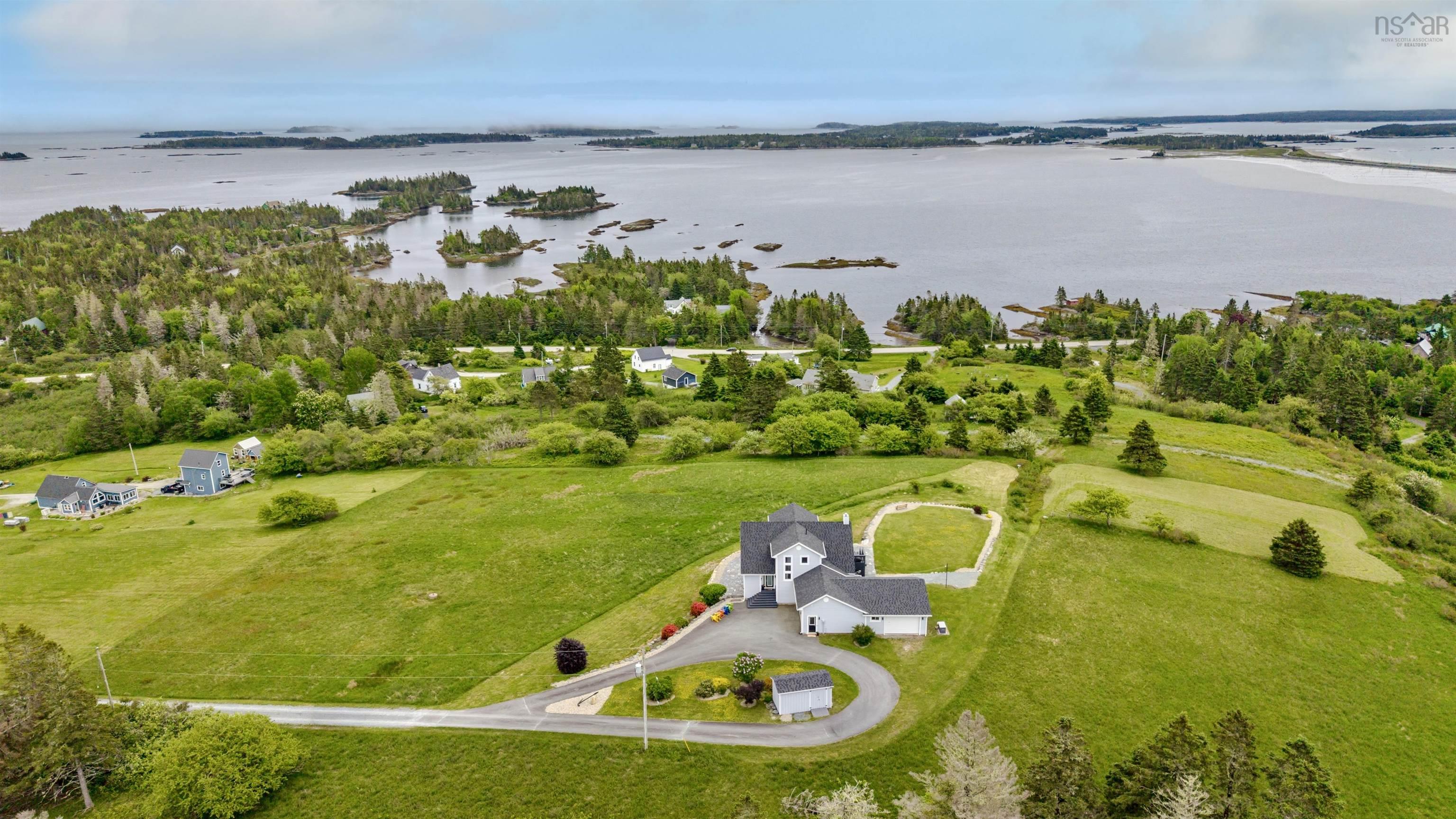 $1,199,000.00: 101 Razilly Lane, Crescent Beach