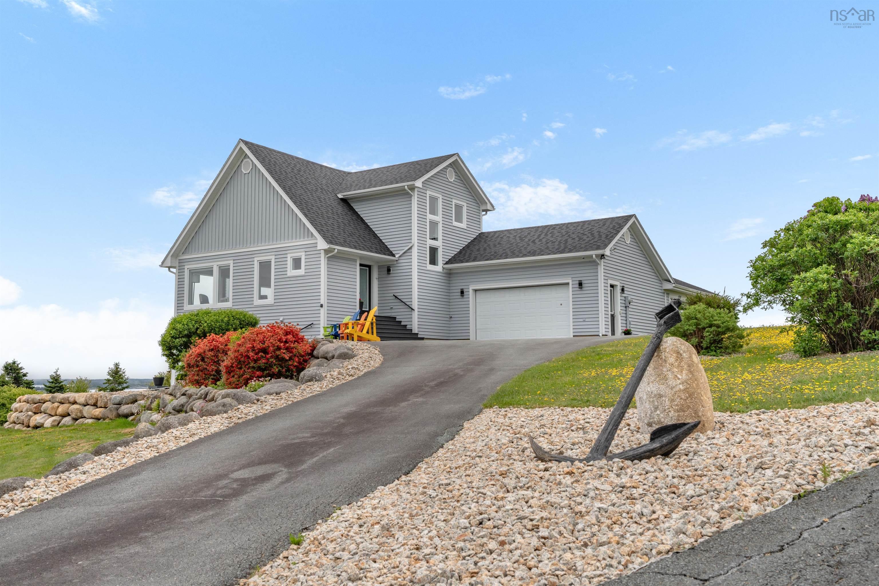 $1,199,000.00: 101 Razilly Lane, Crescent Beach