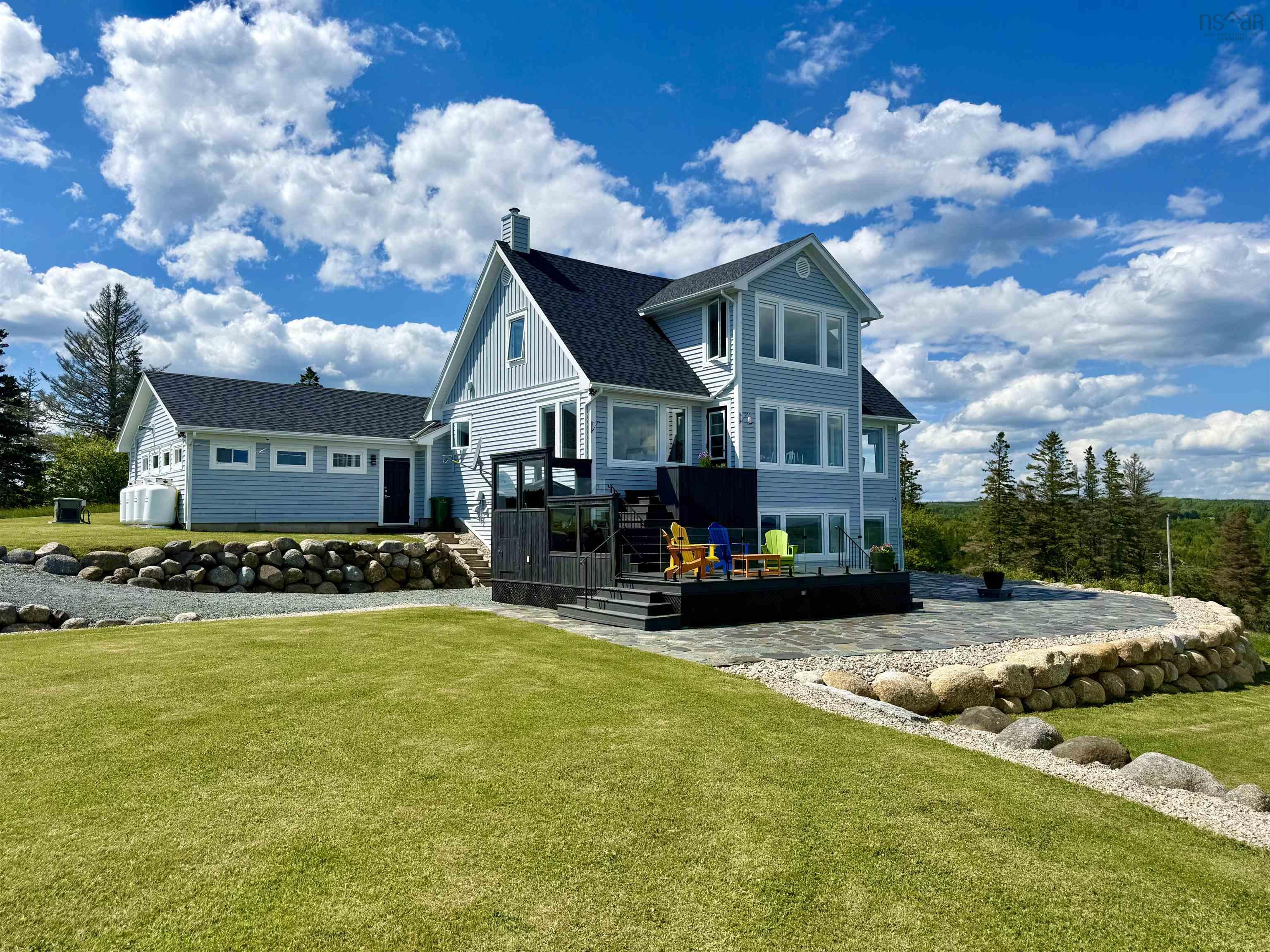 $1,199,000.00: 101 Razilly Lane, Crescent Beach