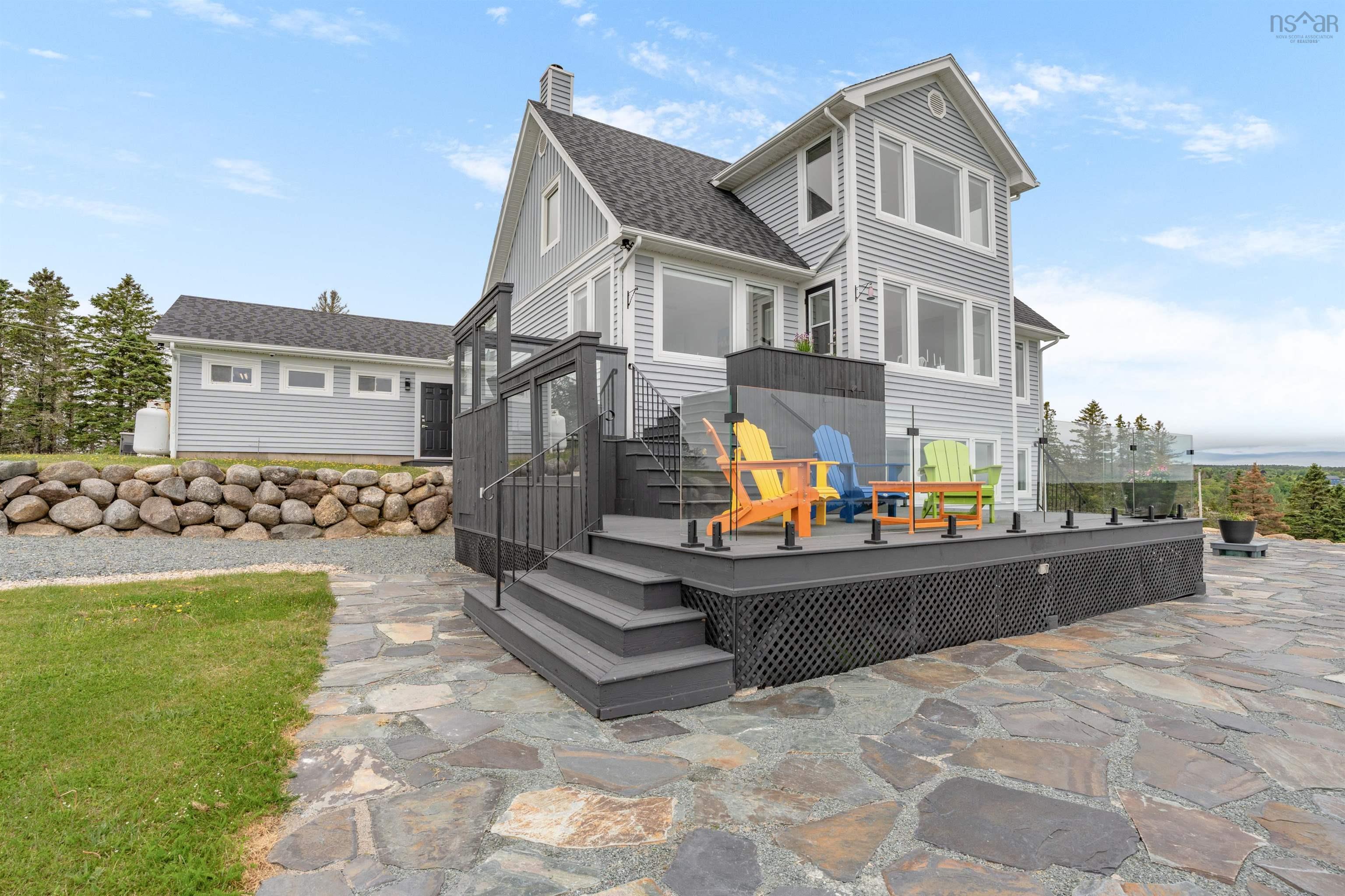$1,199,000.00: 101 Razilly Lane, Crescent Beach