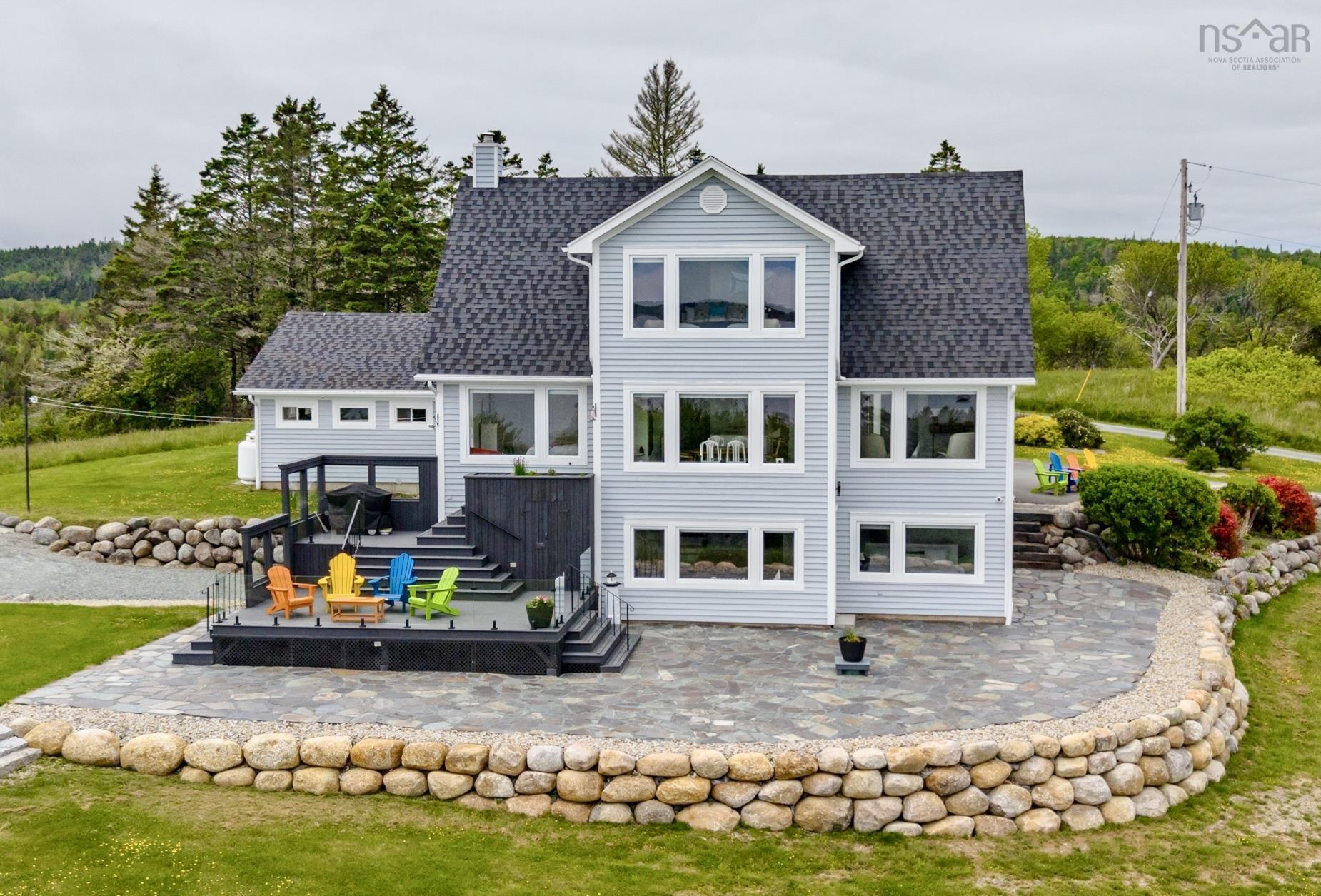 $1,199,000.00: 101 Razilly Lane, Crescent Beach