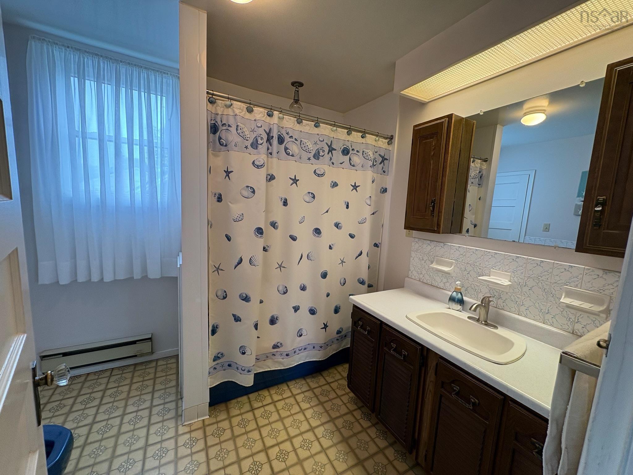 $368,000.00: 458 ROBIE Street, Truro