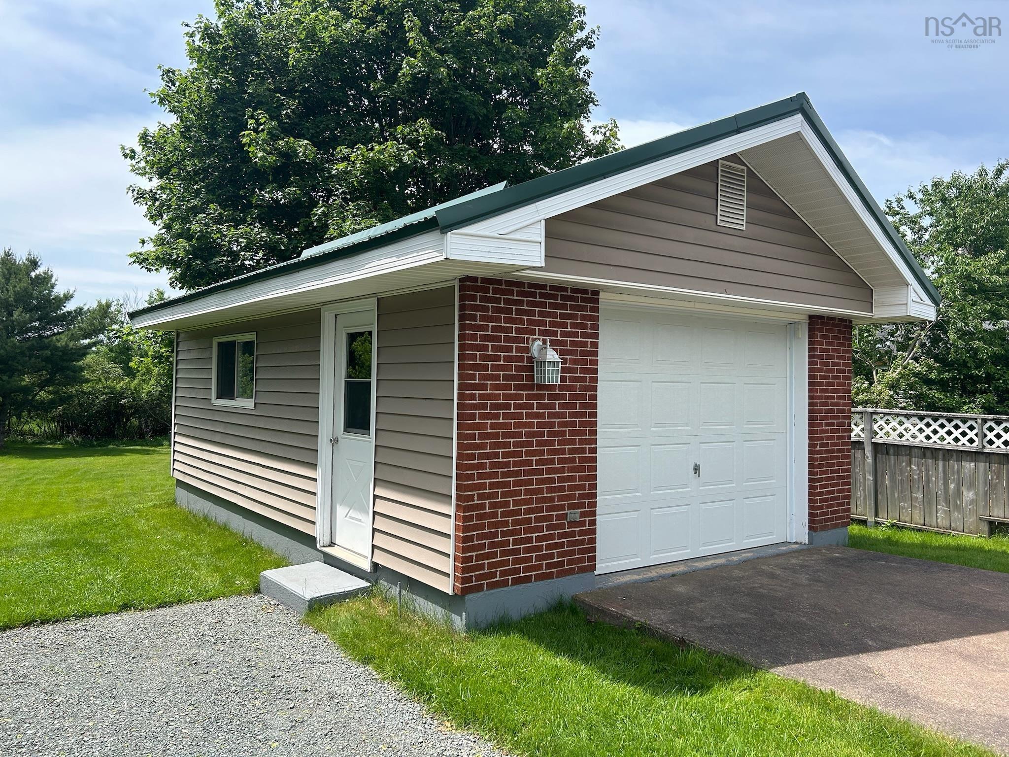 $368,000.00: 458 ROBIE Street, Truro