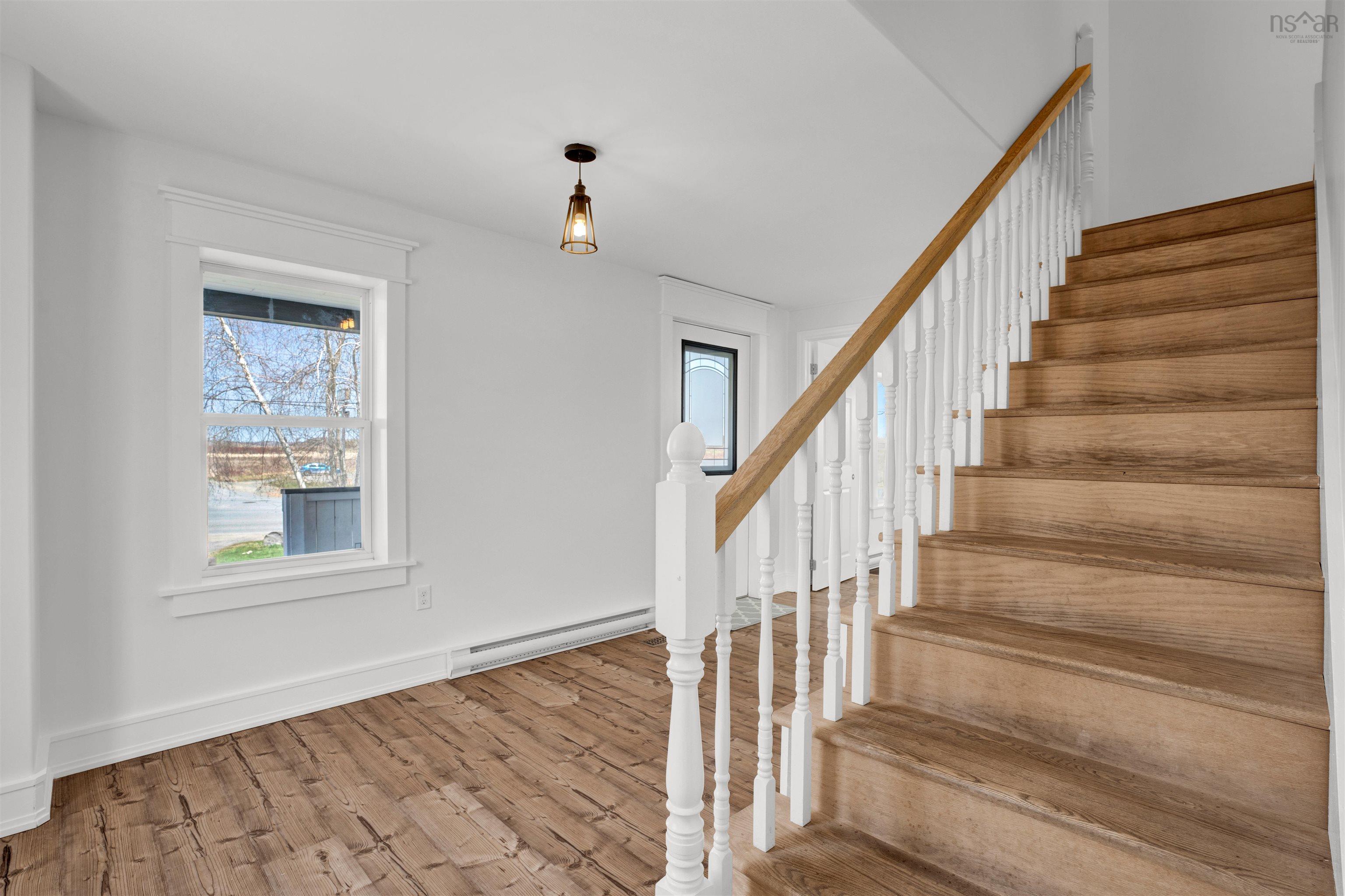 $329,900.00: 324 Wentworth Road, Windsor